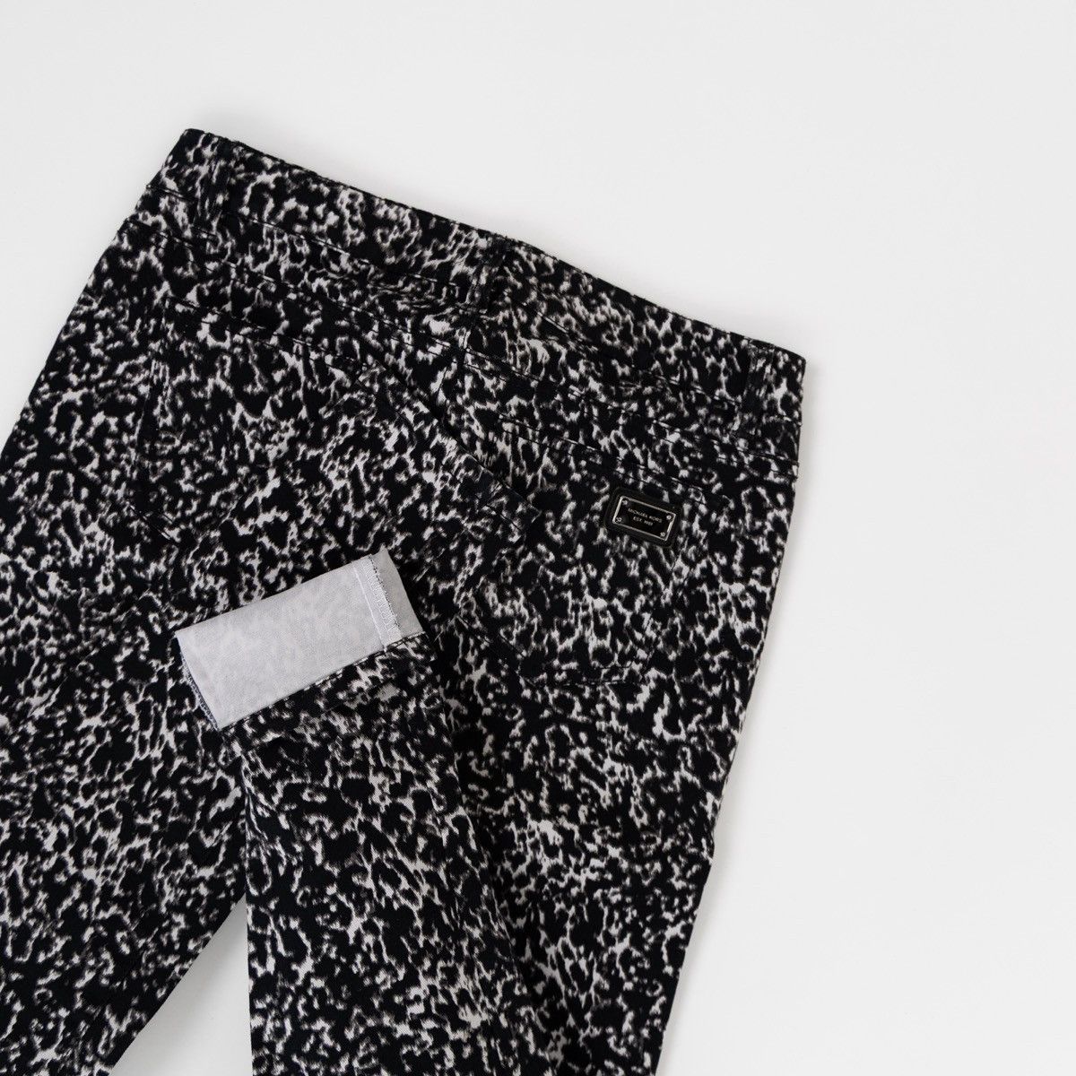 Michael Kors Michael Kors Womens Printed Skinny Jeans Black White Pattern Size 27" / US 4 / IT 40 - 4 Thumbnail