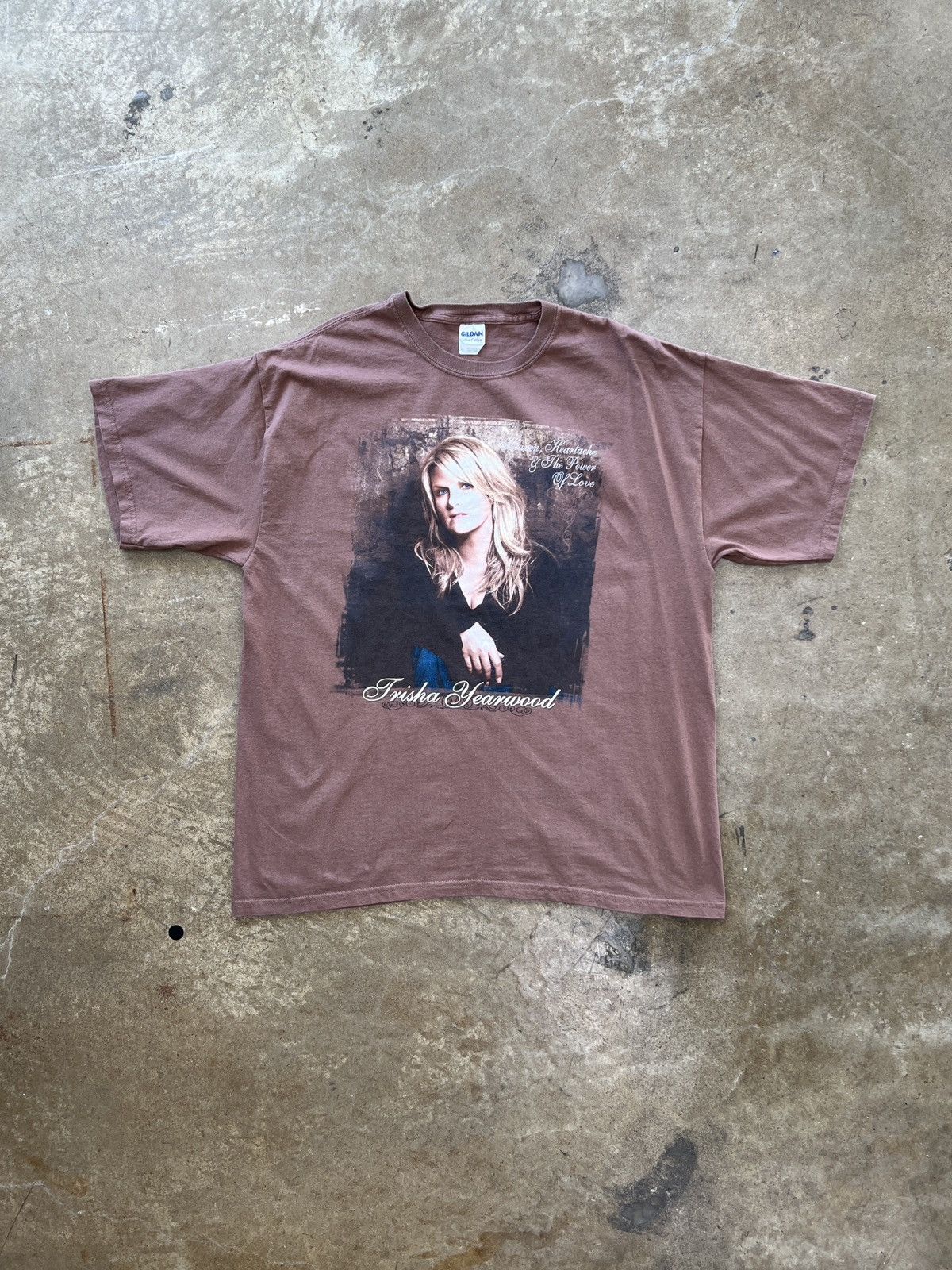 Band Tees Vintage Y2K Trisha Yearwood Power of Love Tee XL Size US XL / EU 56 / 4 - 2 Thumbnail