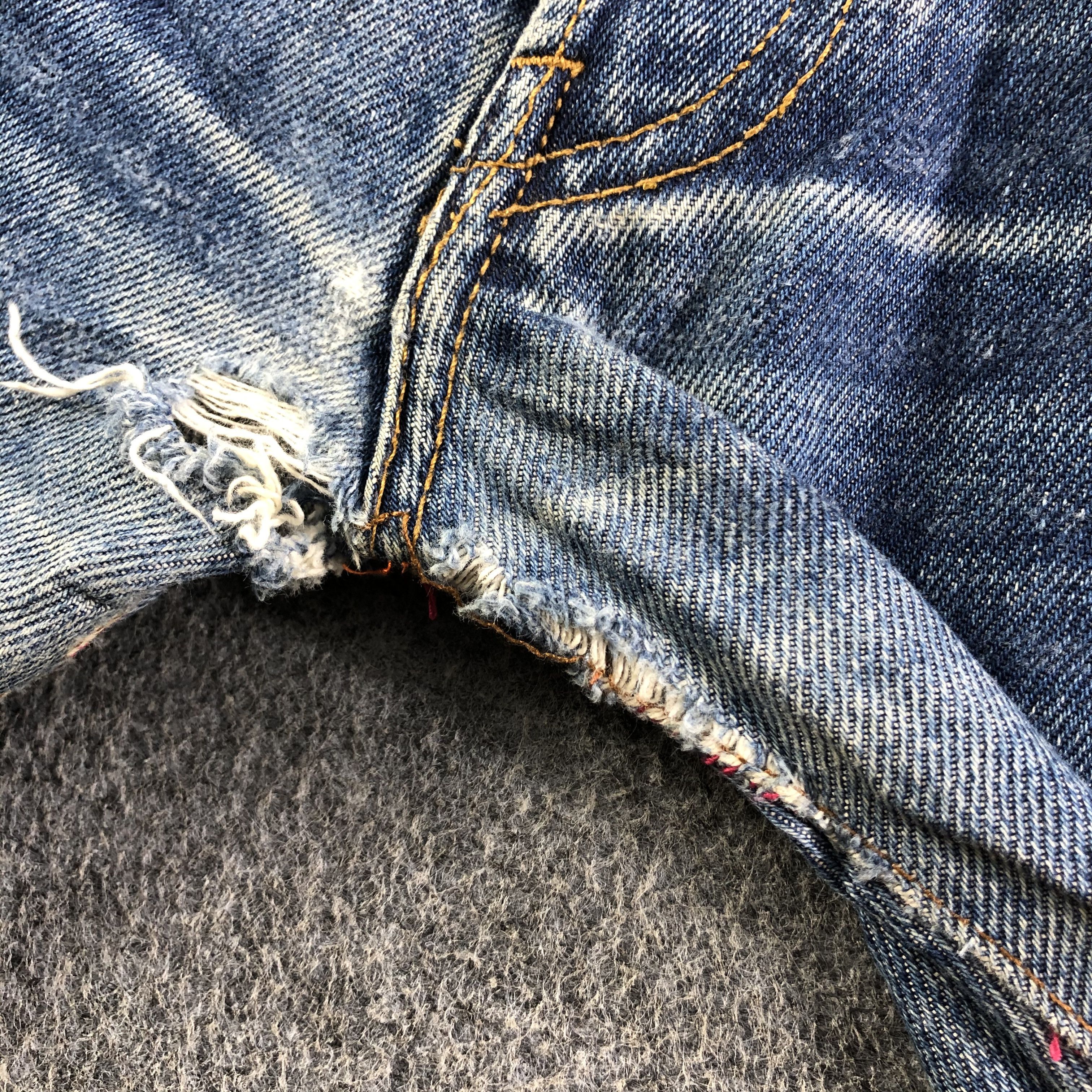 Levi's Vintage Blue Wash Levis 501 Jeans-J3564 Size US 34 / EU 50 - 8 Thumbnail