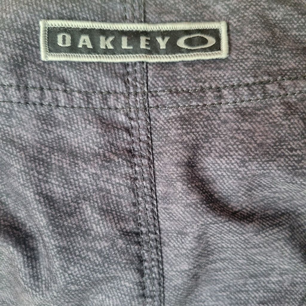 Oakley Oakley Men's Swim Shorts Size 32 Pre-owned Waist 32 Inseam Size US 33 - 6 Thumbnail