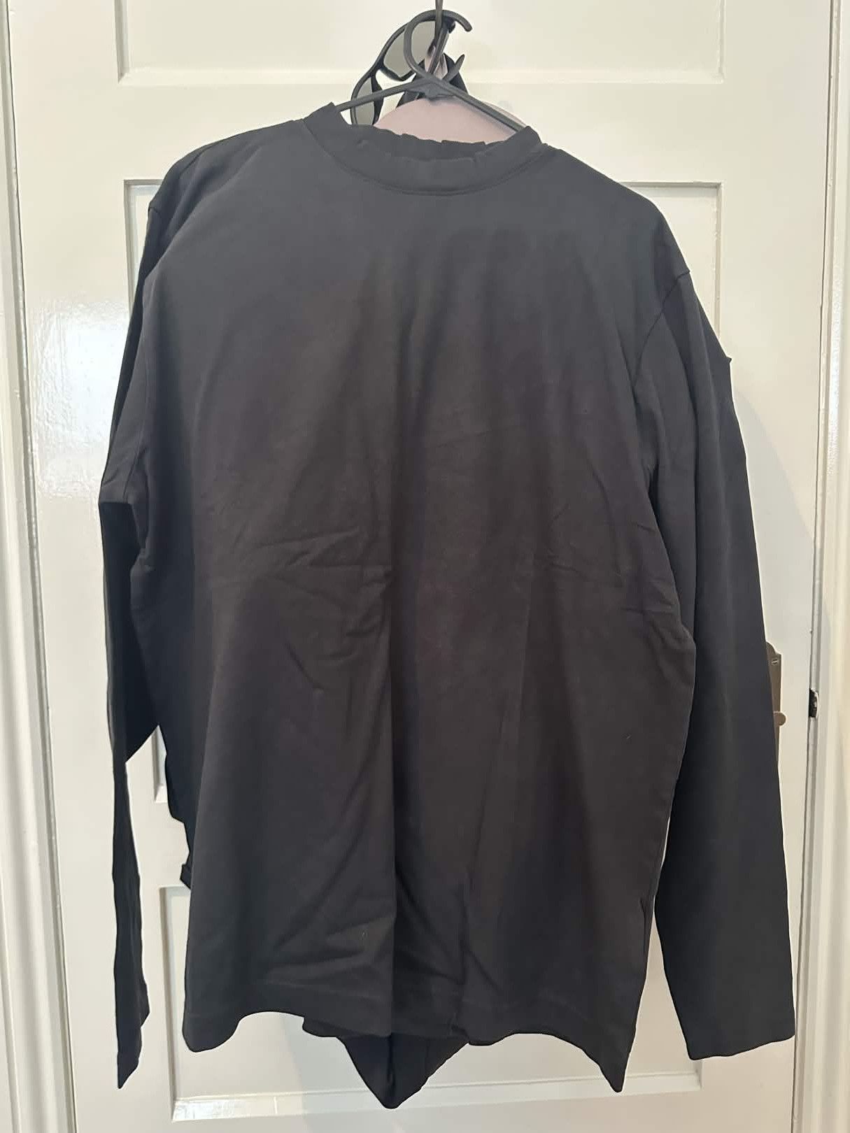 Balenciaga × Gap × Yeezy BLACK LONGSLEEVE Size US M / EU 48-50 / 2 - 1 Thumbnail