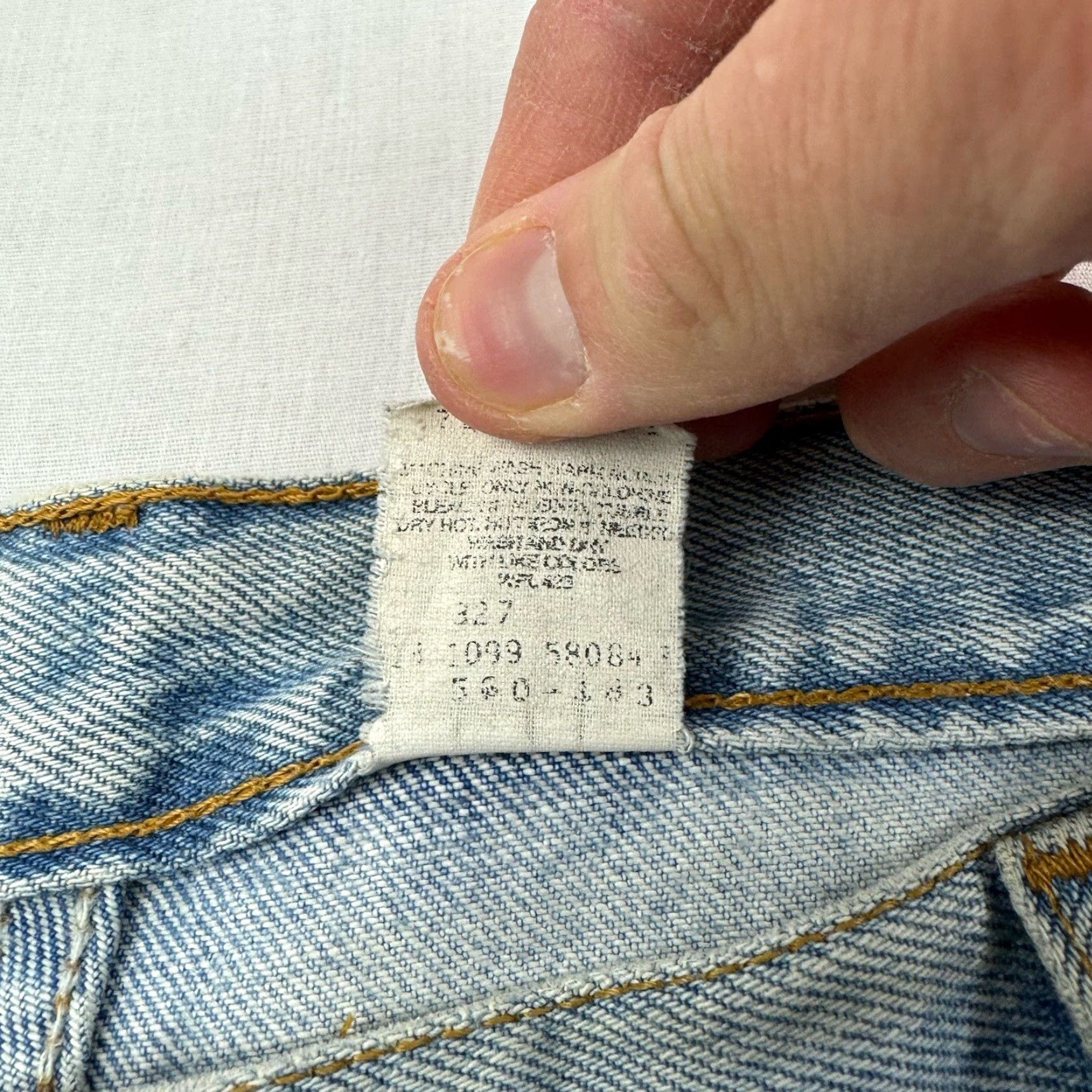 Levi's VINTAGE Levi's 560 Jeans Mens Regular 38x30 Blue Loose Fit Tapered Grunge 90s USA Stains Size US 38 / EU 54 - 5 Thumbnail