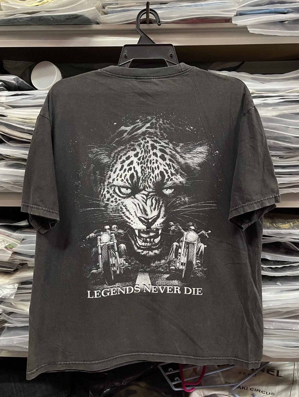 Harley Davidson Vintage Sunfaded Harley Davidson " Legend Never Die "🔥🔥🔥 Size US XL / EU 56 / 4 - 6 Thumbnail