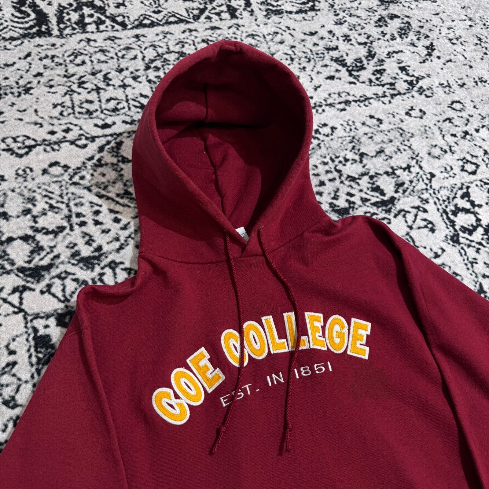 Champion × Vintage Champion Burgundy Cotton Hodie Size M Coe College University Size US M / EU 48-50 / 2 - 6 Thumbnail