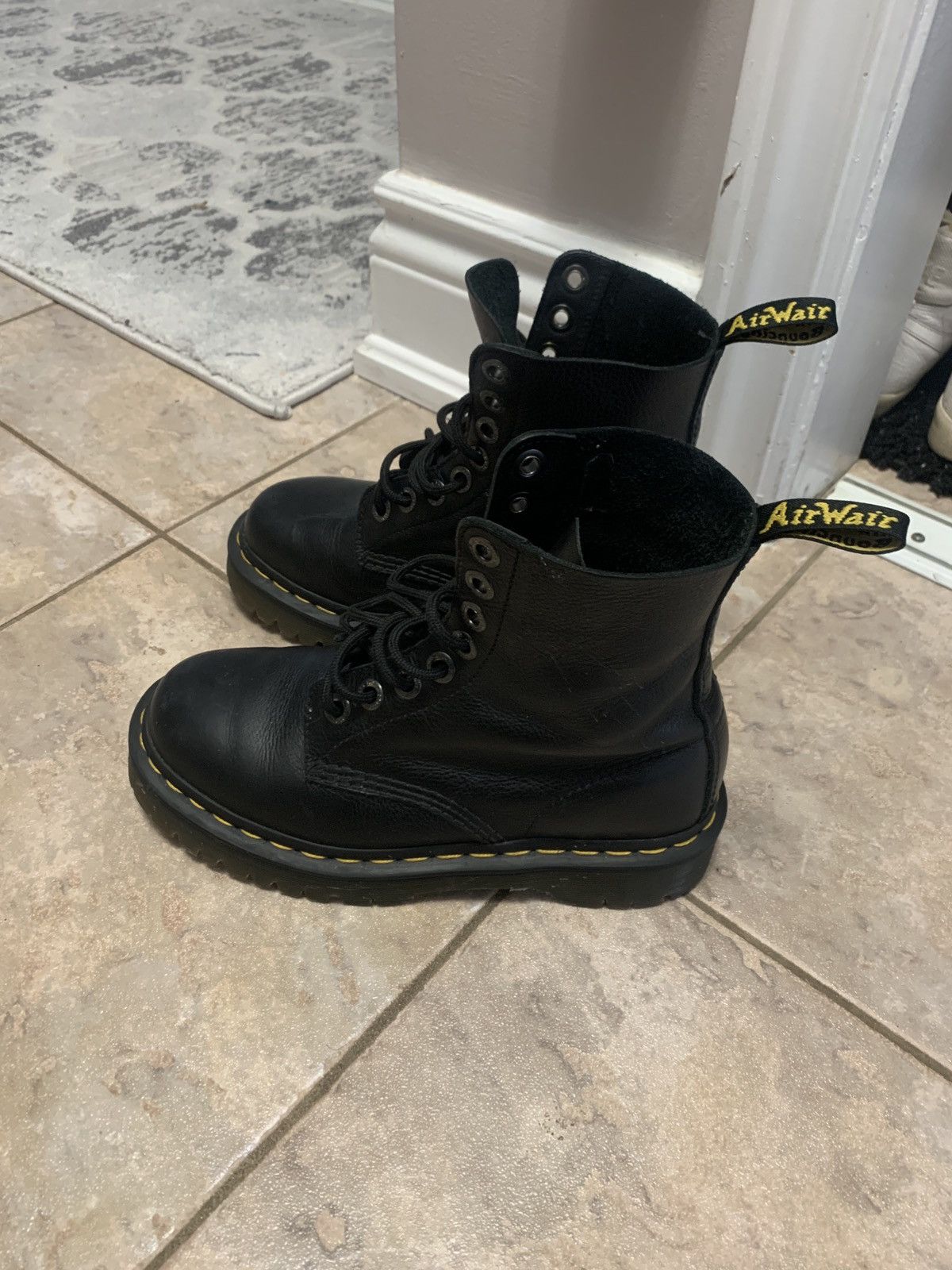 Dr. Martens Pascal Leather Dr. Martens Size US 6 / IT 36 - 4 Thumbnail