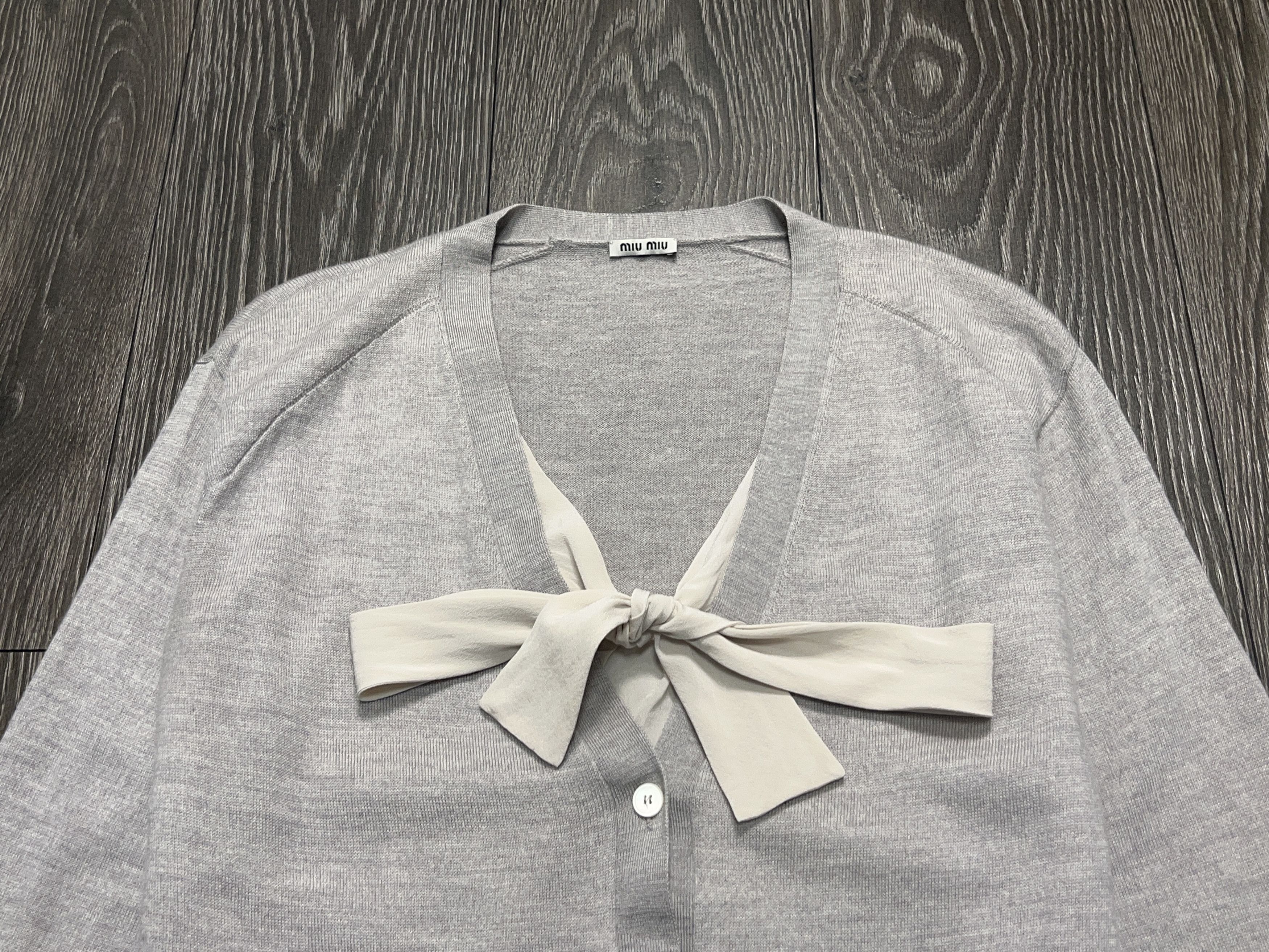 Miu Miu Gray Button Cardigan Bow Style Pullover Sweater Size M/L Size M / US 6-8 / IT 42-44 - 4 Thumbnail