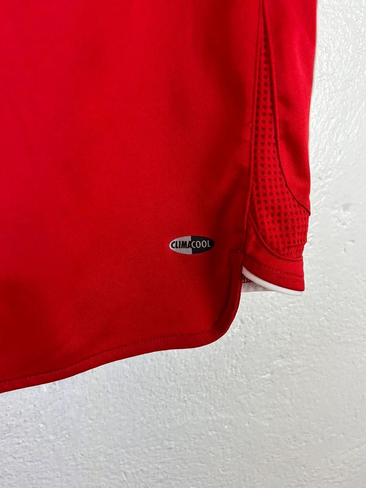 Adidas 00s Vintage Adidas x Liverpool FC 2006/07 Home Kit Shorts Size US 32 / EU 48 - 6 Thumbnail