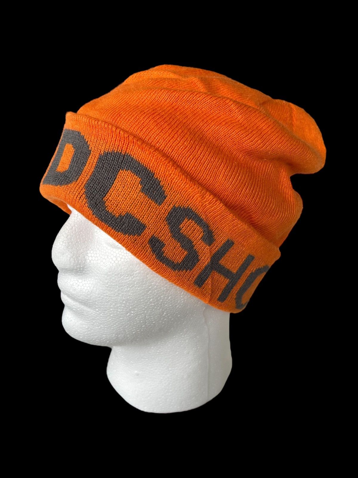 Japanese Brand × Vintage DcShoe Usa Big Logo Orange Beanie Hats snowcap Size ONE SIZE - 1 Thumbnail