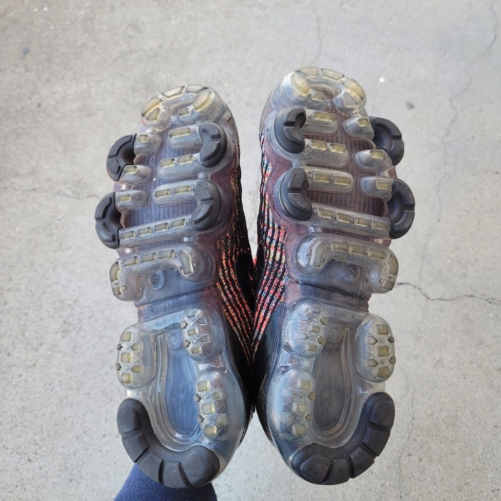 Nike EUC 2019 Womens Nike Air VaporMax Flyknit 3 Size US 7.5 / IT 37.5 - 10 Thumbnail