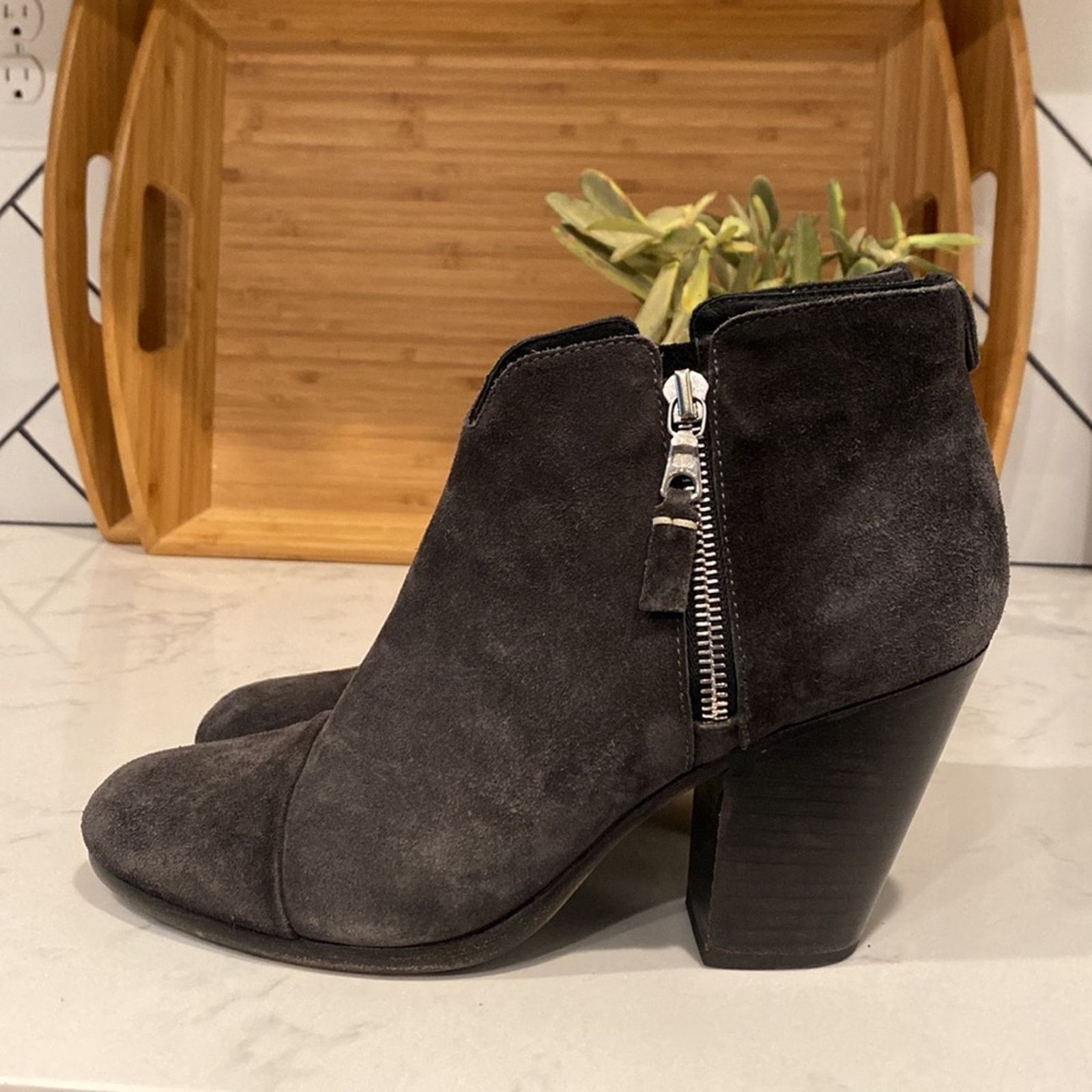 Rag & Bone Rag & Bone Margot Suede Ankle Boots silver zipper accents 9 Size US 9 / IT 39 - 2 Thumbnail