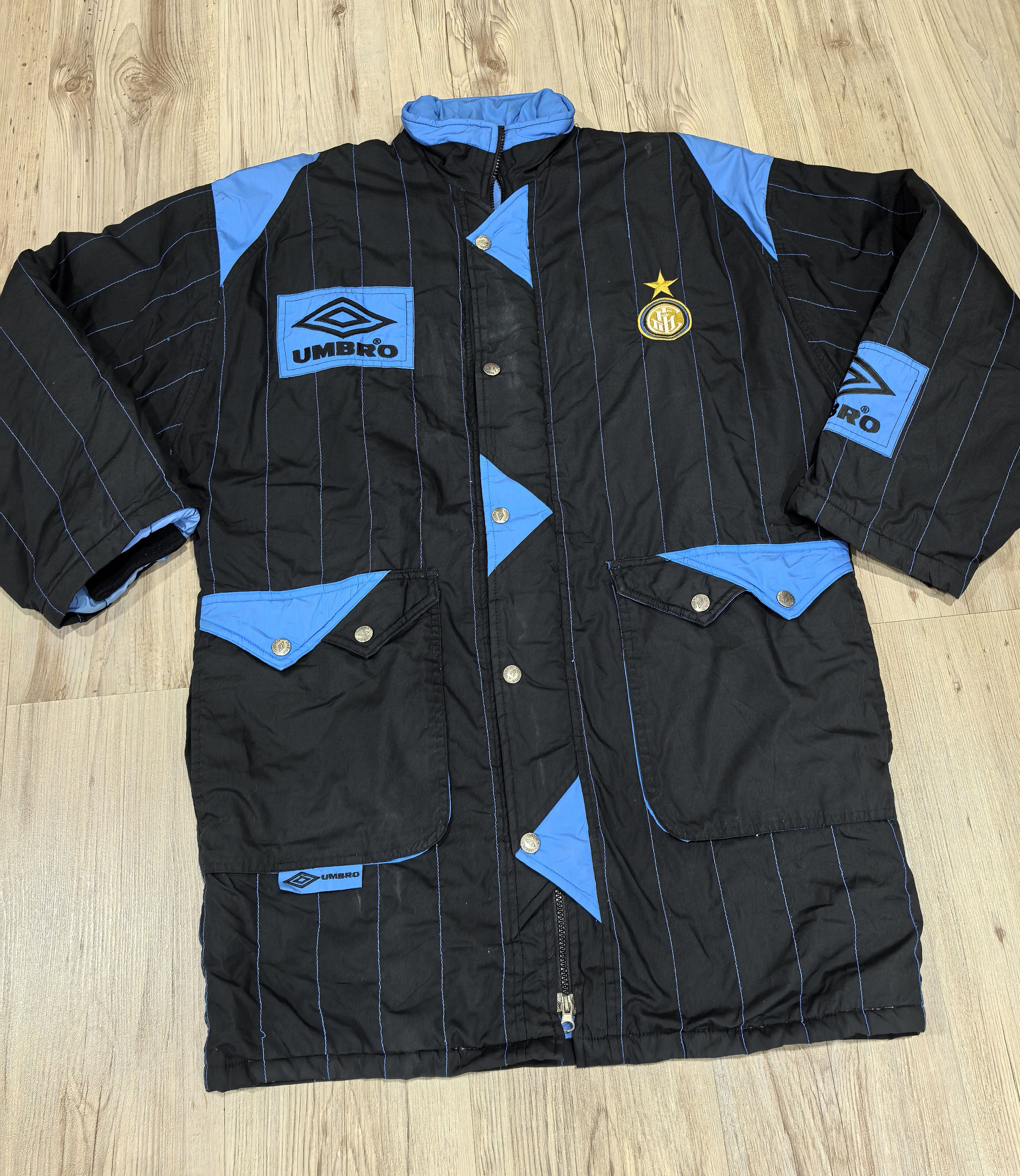 90s umbro アンブロ　inter インテルミラノ　トラックジャケット 希少 90s umbro アンブロ interインテルミラノ トラック