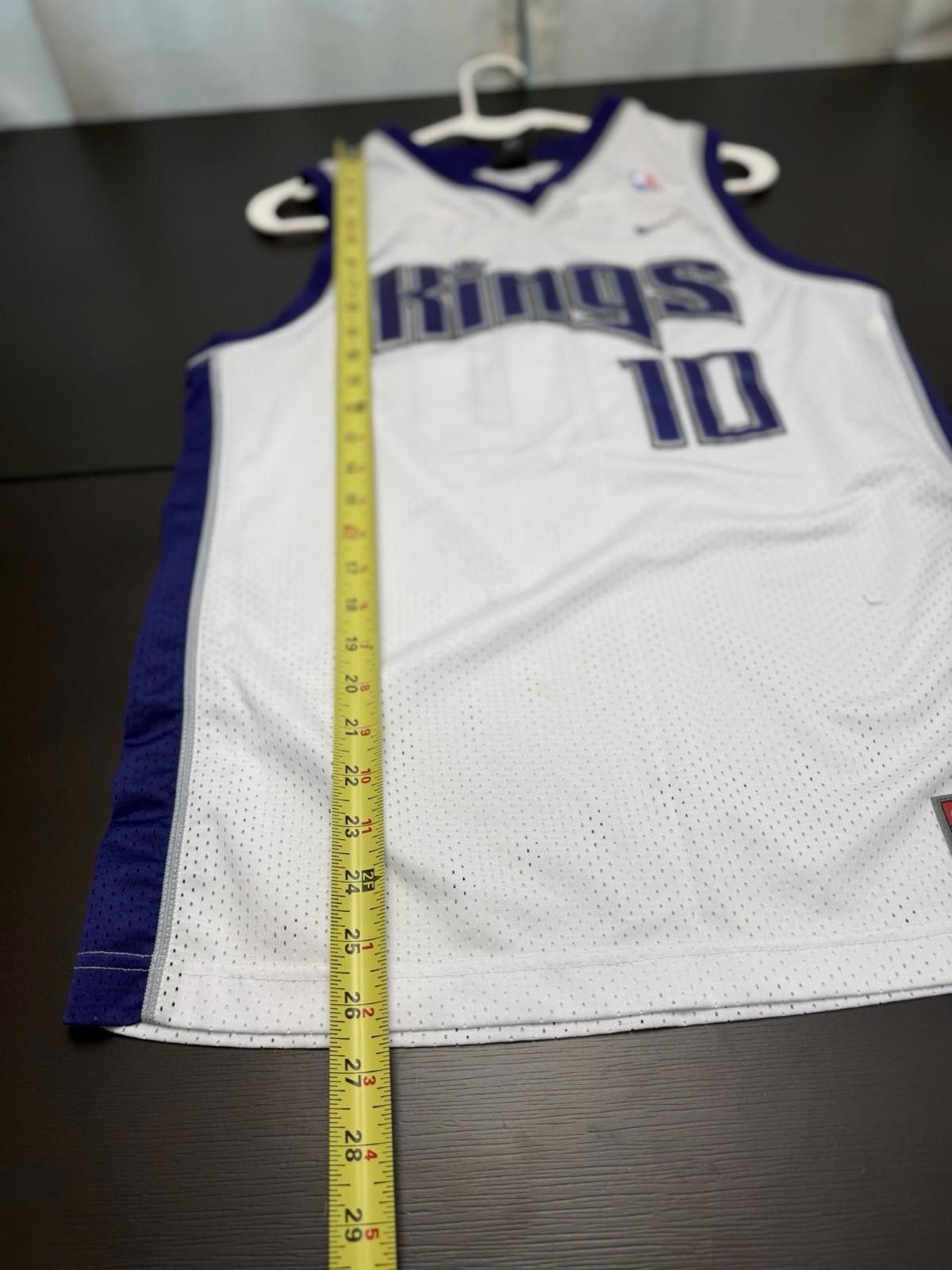 Nike Vtg Nike NBA Kings Mike Bibby 10 Swingman Jersey Youth L Size ONE SIZE - 8 Thumbnail