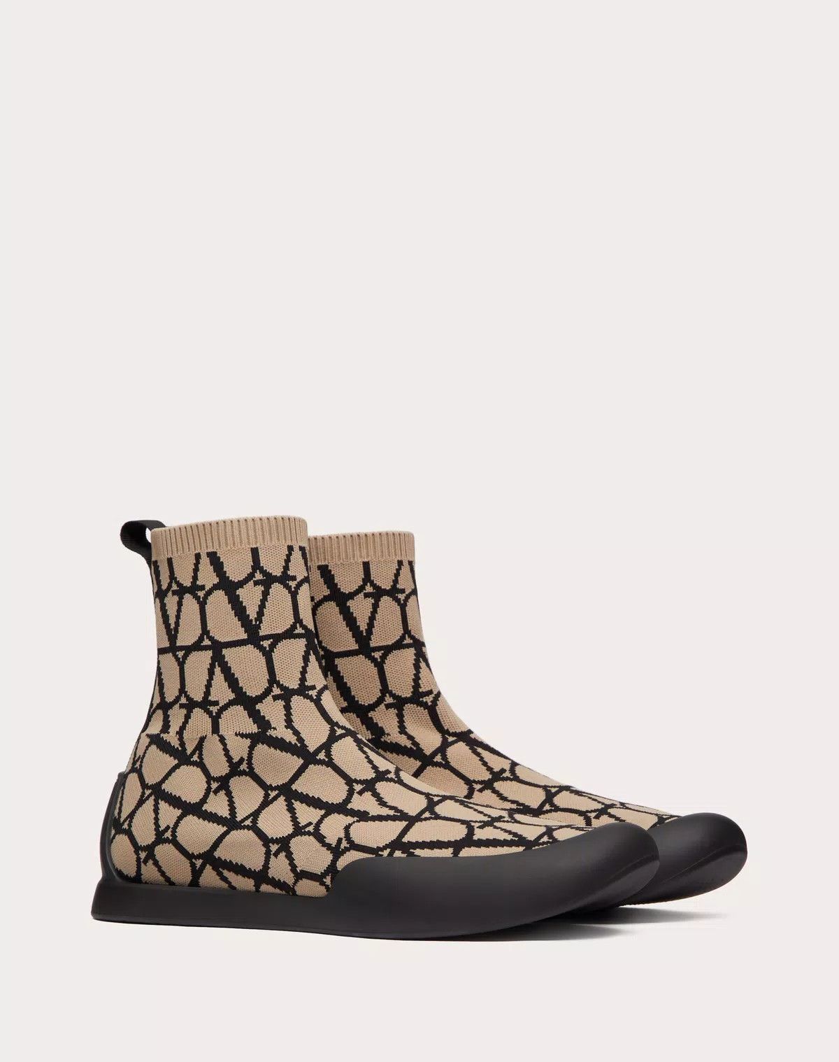 Valentino oc11z0625 Cityshore High-Top Sneaker in Natural/Black Size US 8.5 / EU 41-42 - 2 Thumbnail