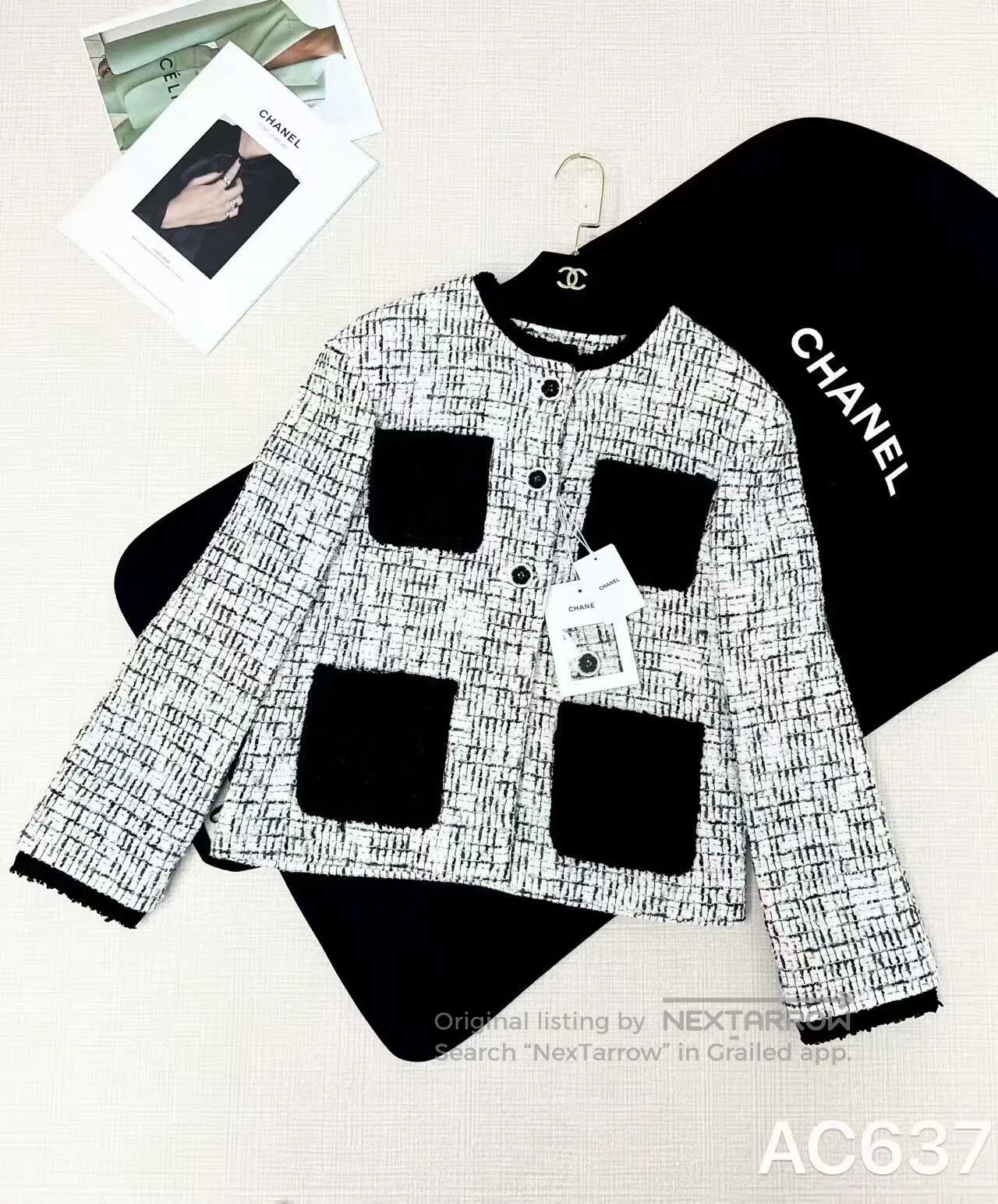 Chanel Chanel Pearl Woven Tweed Jacket. Size S / US 4 / IT 40 - 1 Thumbnail