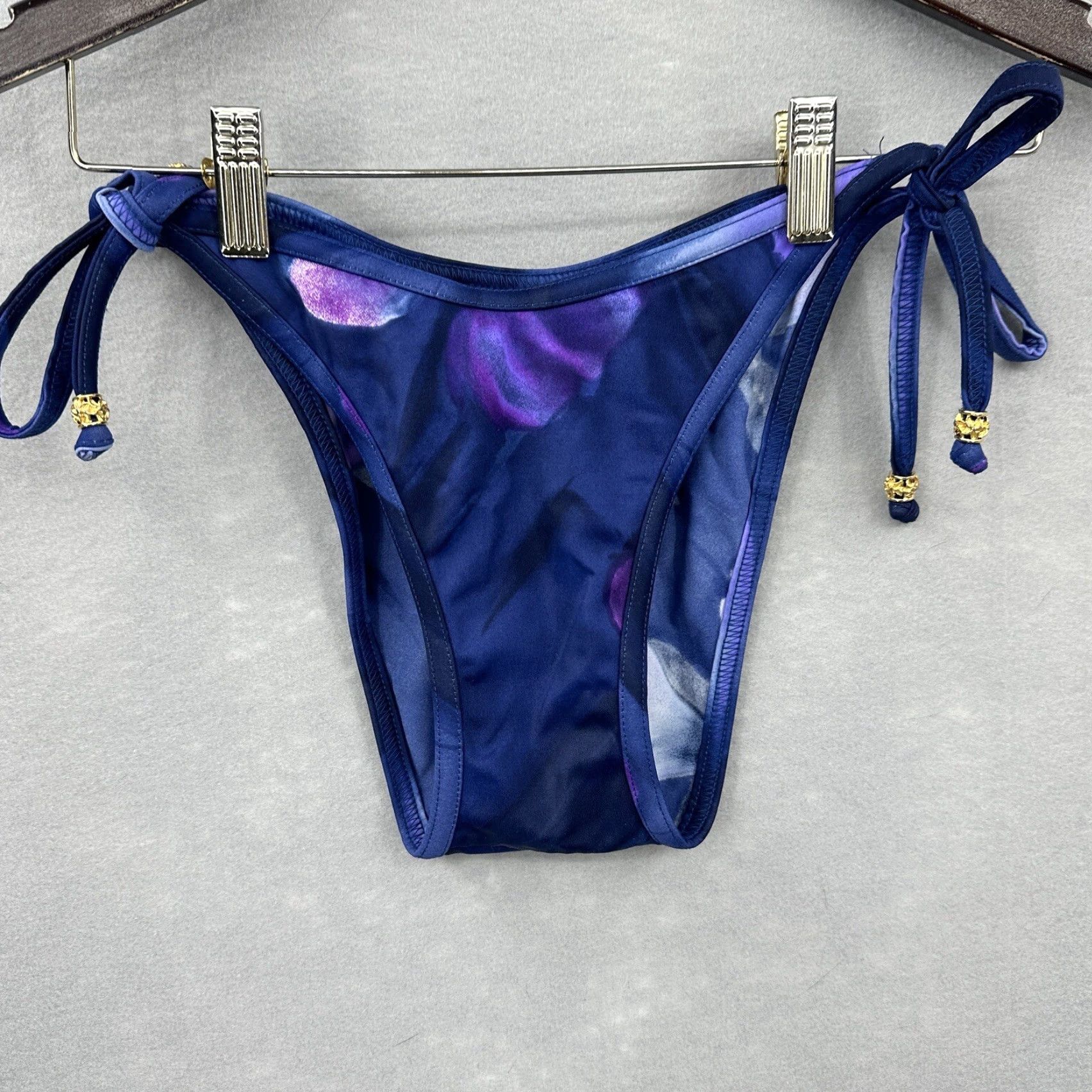 Vintage Tara Grinna Bikini Bottom Womens 8 Blue Floral Adjustable Tie Side USA Beachwear Swimsuit Bikini Womens 8 Blue Floral Adjustable Tie Side USA Size 30" / US 8 / IT 44 - 4 Thumbnail