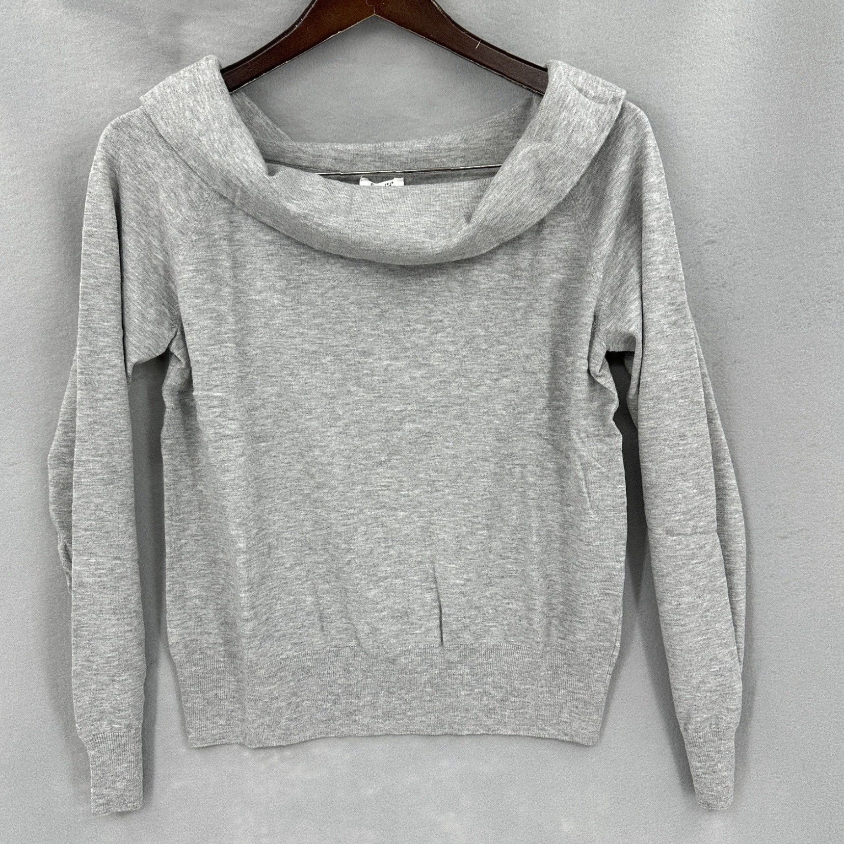 Splendid Splendid Women's Off the Shoulder Sweater, Large, Gray, Knit, Casual Blouse, Quiet Luxury, Long Sleeve Size L / US 10 / IT 46 - 2 Thumbnail