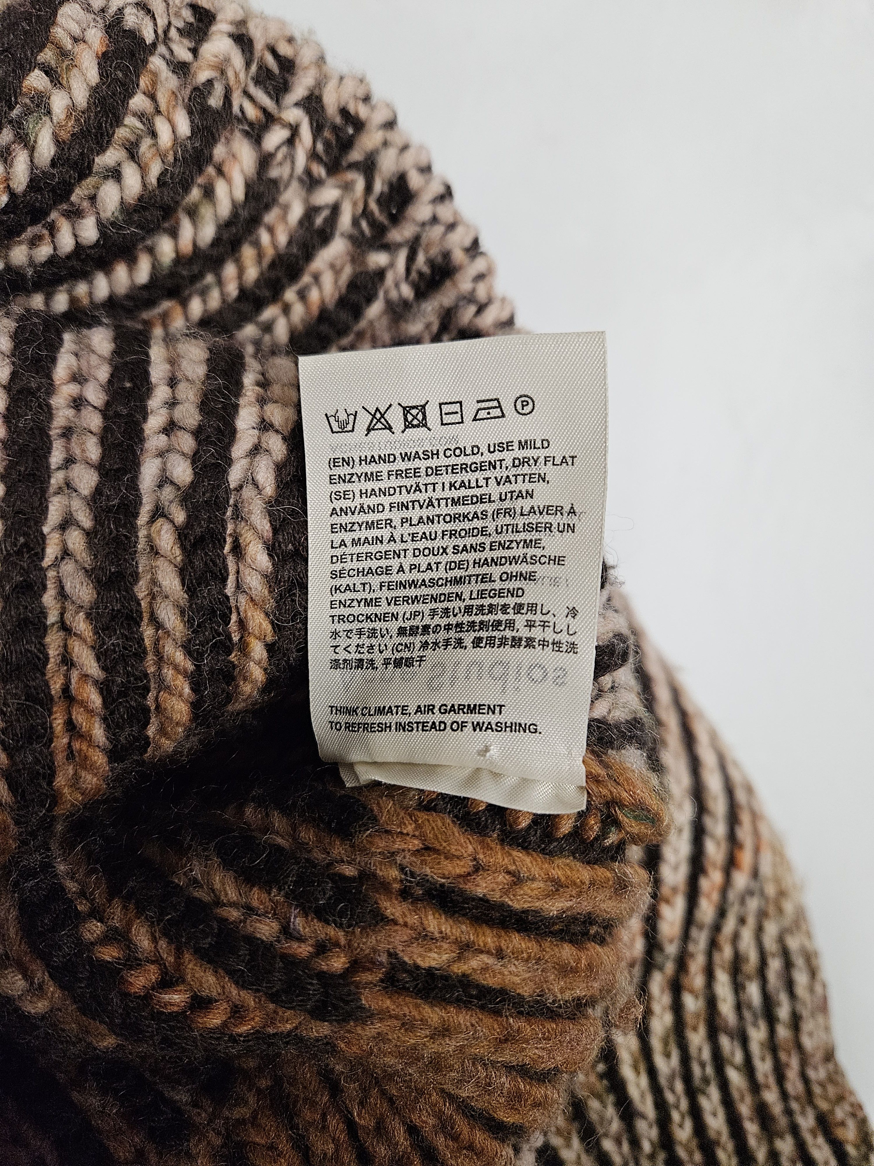 Acne Studios Acne studios cropped gradient striped knit fn-wn-knit000145 Size XXS / US 00 / IT 34 - 13 Thumbnail