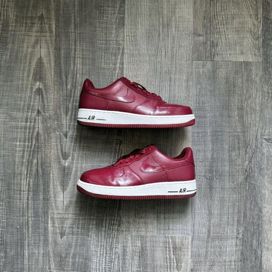 Nike NIKE • Air Force 1 '07 "2010 Team Red" (8.5M) Size US 8.5 / EU 41-42 - 1 Thumbnail
