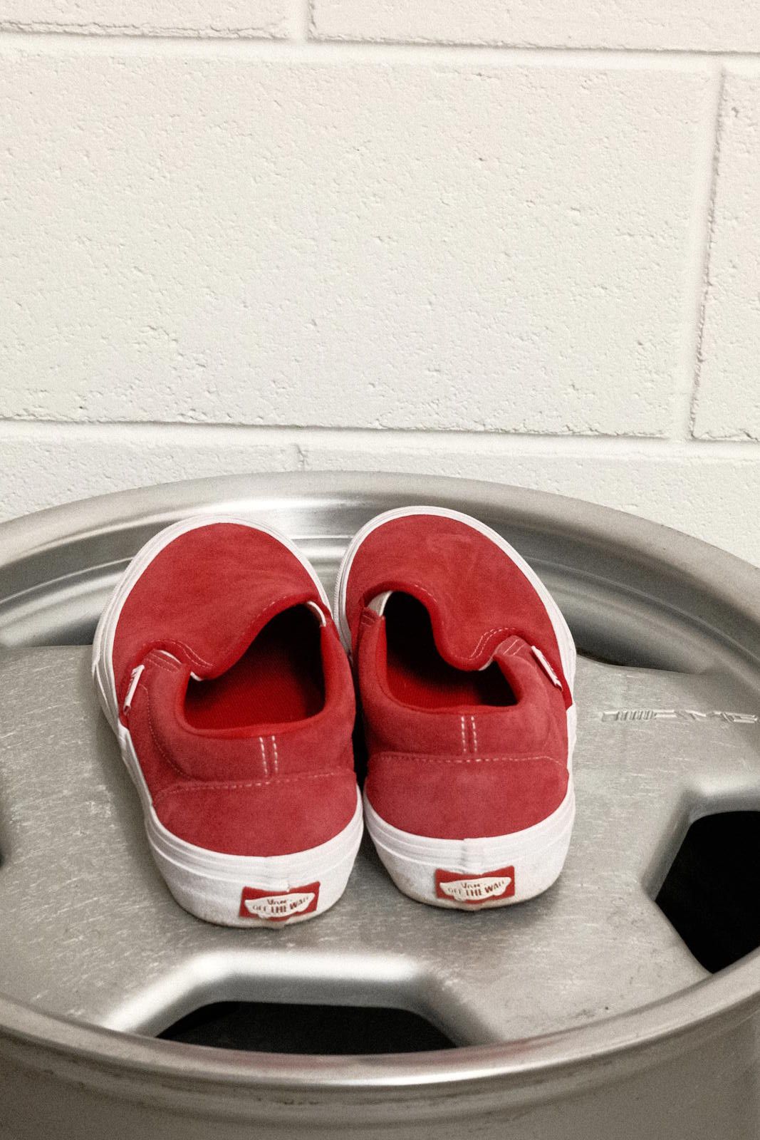 Vans Vans Classic Slip-On Red Suede Sneakers US MEN 7 Size US 7.5 / IT 37.5 - 3 Thumbnail