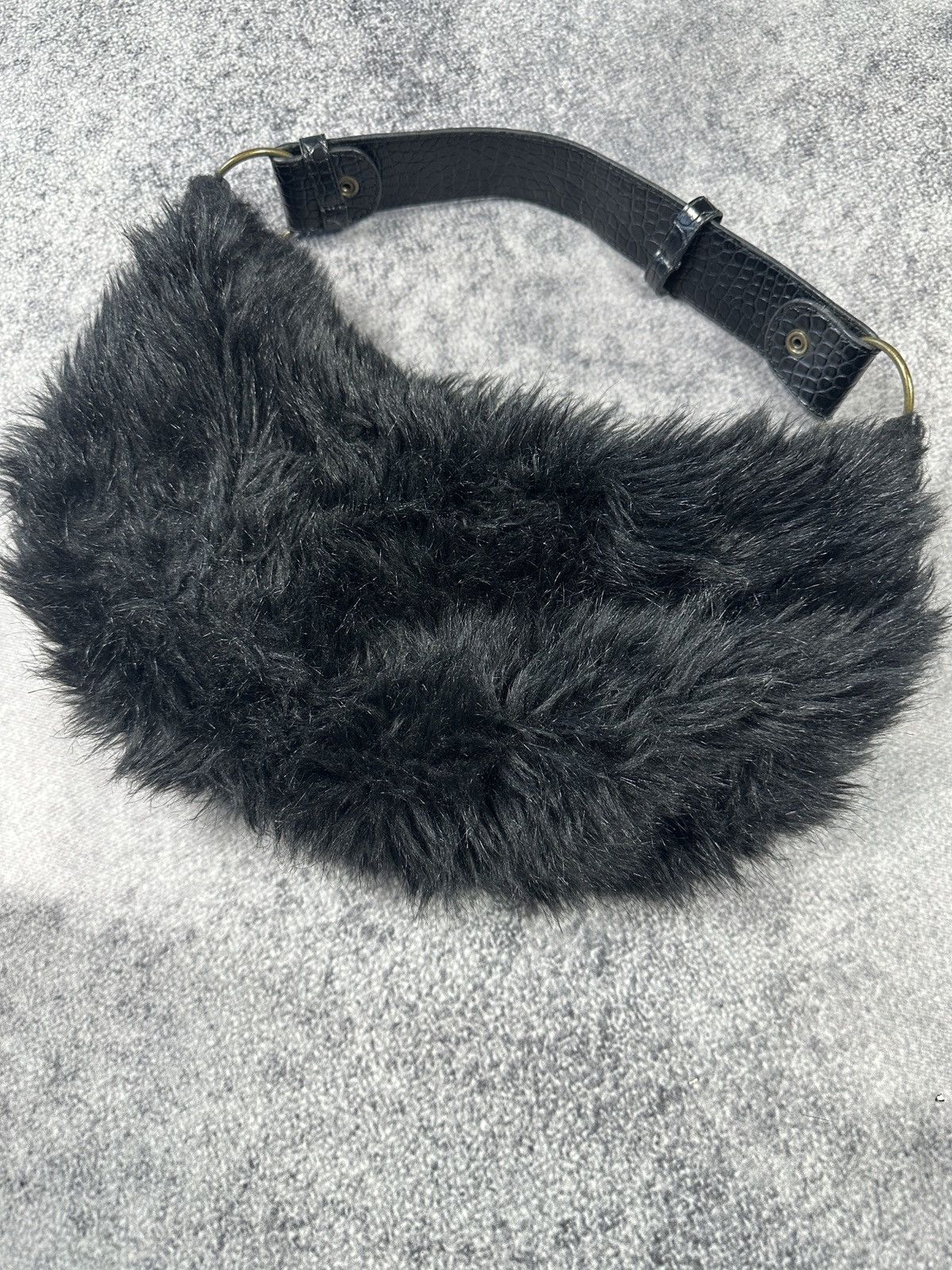 Vintage Y2K Avant Garde Black Fur Crossbody Bag Rare Streetwear USA Size ONE SIZE - 2 Thumbnail