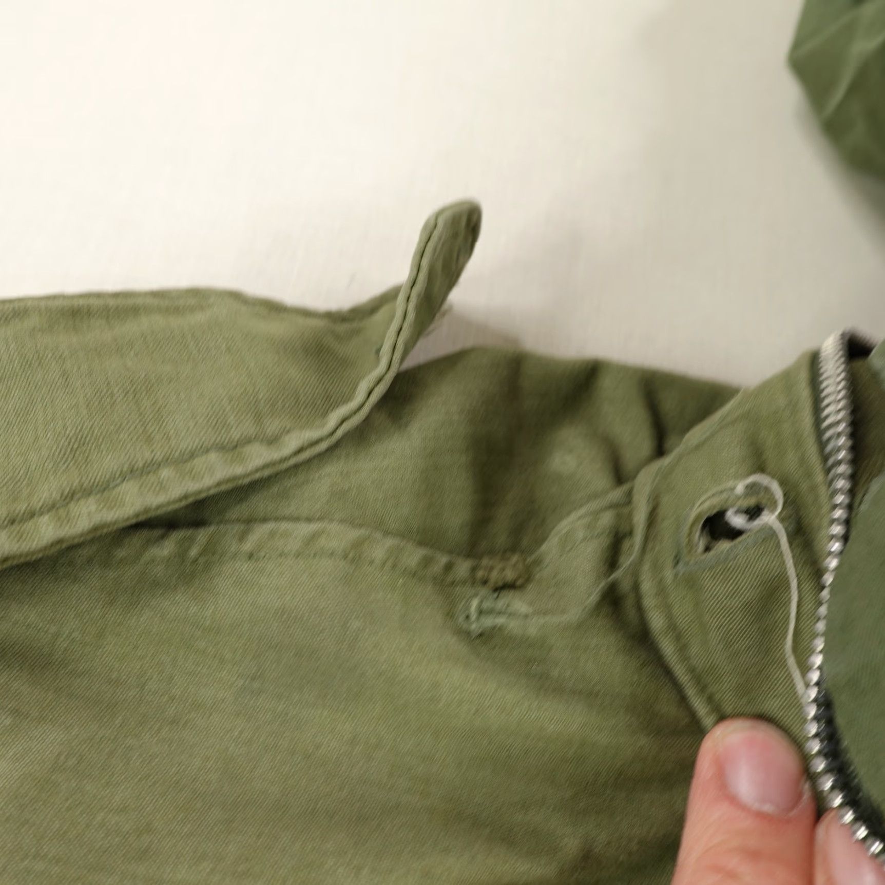 Vintage VINTAGE US Army Jacket Mens Medium Short Green Field Coat Sateen OG-107 60s USGI Military Outerwear Size US 31 - 6 Thumbnail