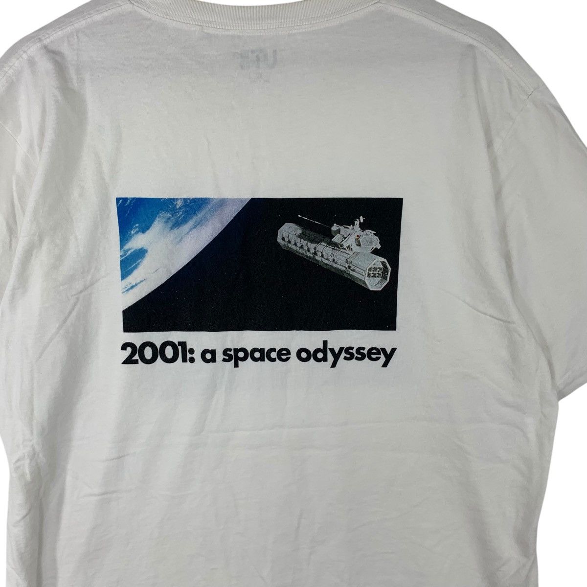 Uniqlo 2001 SPACE ODYSSEY x UNIQLO Stanley Kubrick Tee Shirt Film Size US XL / EU 56 / 4 - 5 Thumbnail