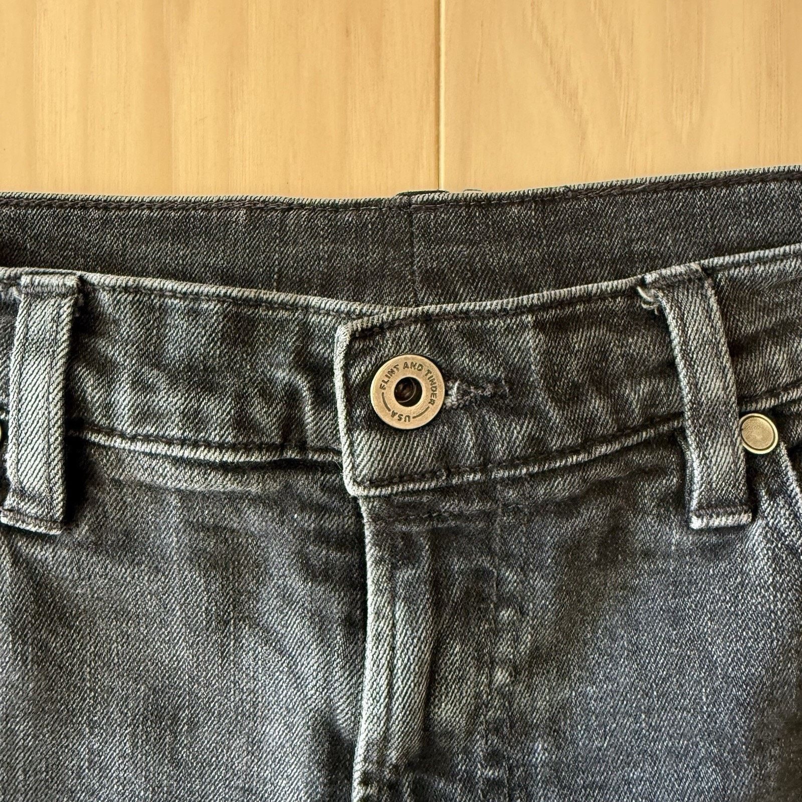 Flint And Tinder Flint and Tinder Jeans 30 Black Denim Casual Tapered Size US 30 / EU 46 - 5 Thumbnail