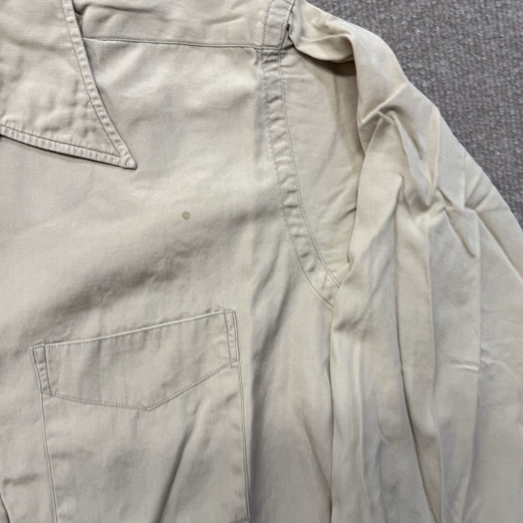 Vintage VINTAGE Reeves Poplin Shirt Mens M Sanforized Cotton Workwear Beige Long Sleeve Button-Front 1940s Mil... Size US M / EU 48-50 / 2 - 3 Thumbnail