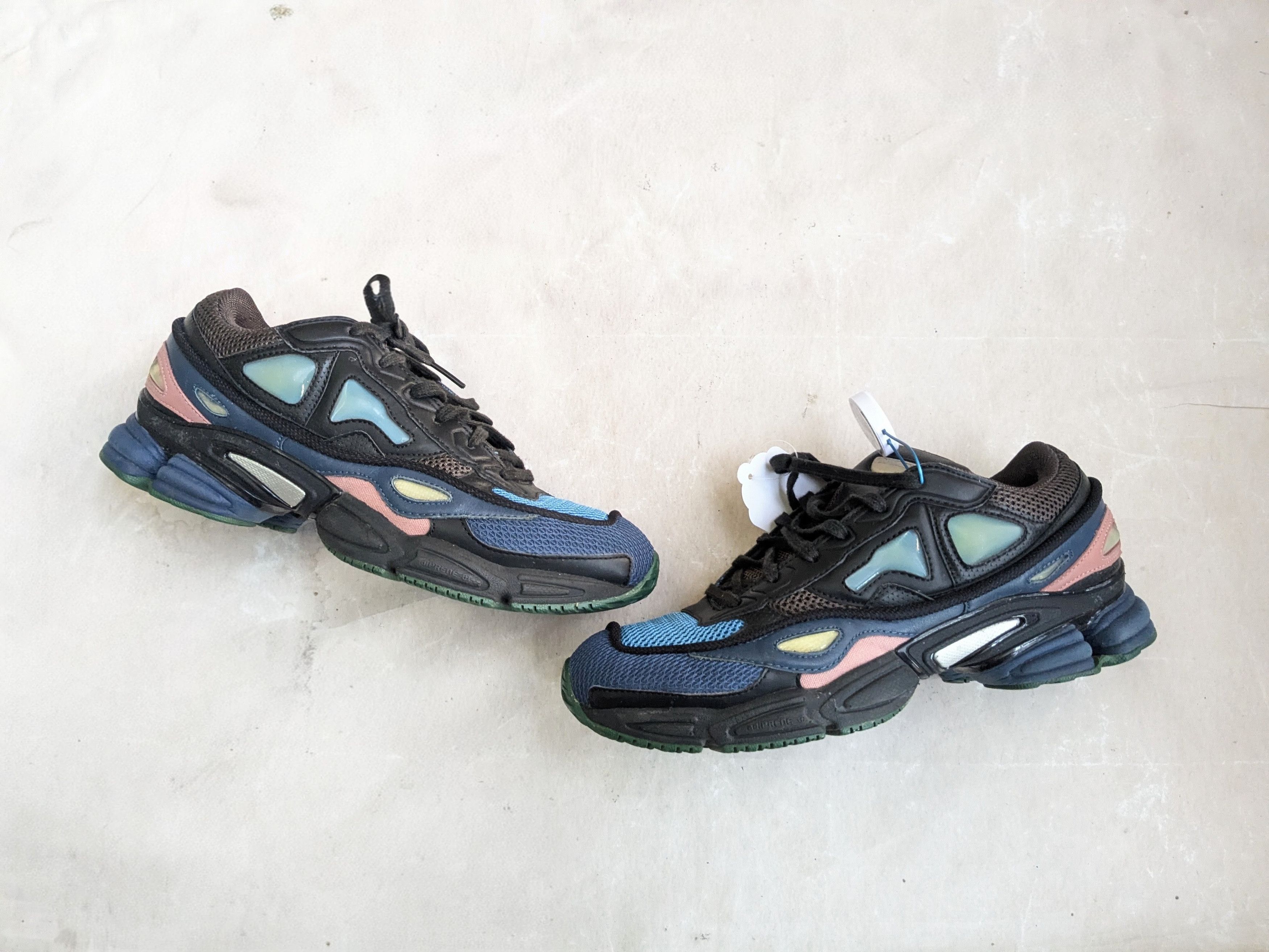 adidas gazelle silver green womens Adidas x Raf Simons Ozweego Silver White, US11 - BOPF