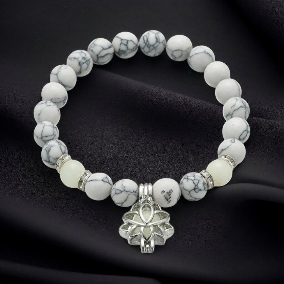 Other Glow in the dark Howlite bead Lotus charm stretch bracelet Size ONE SIZE - 1 Thumbnail