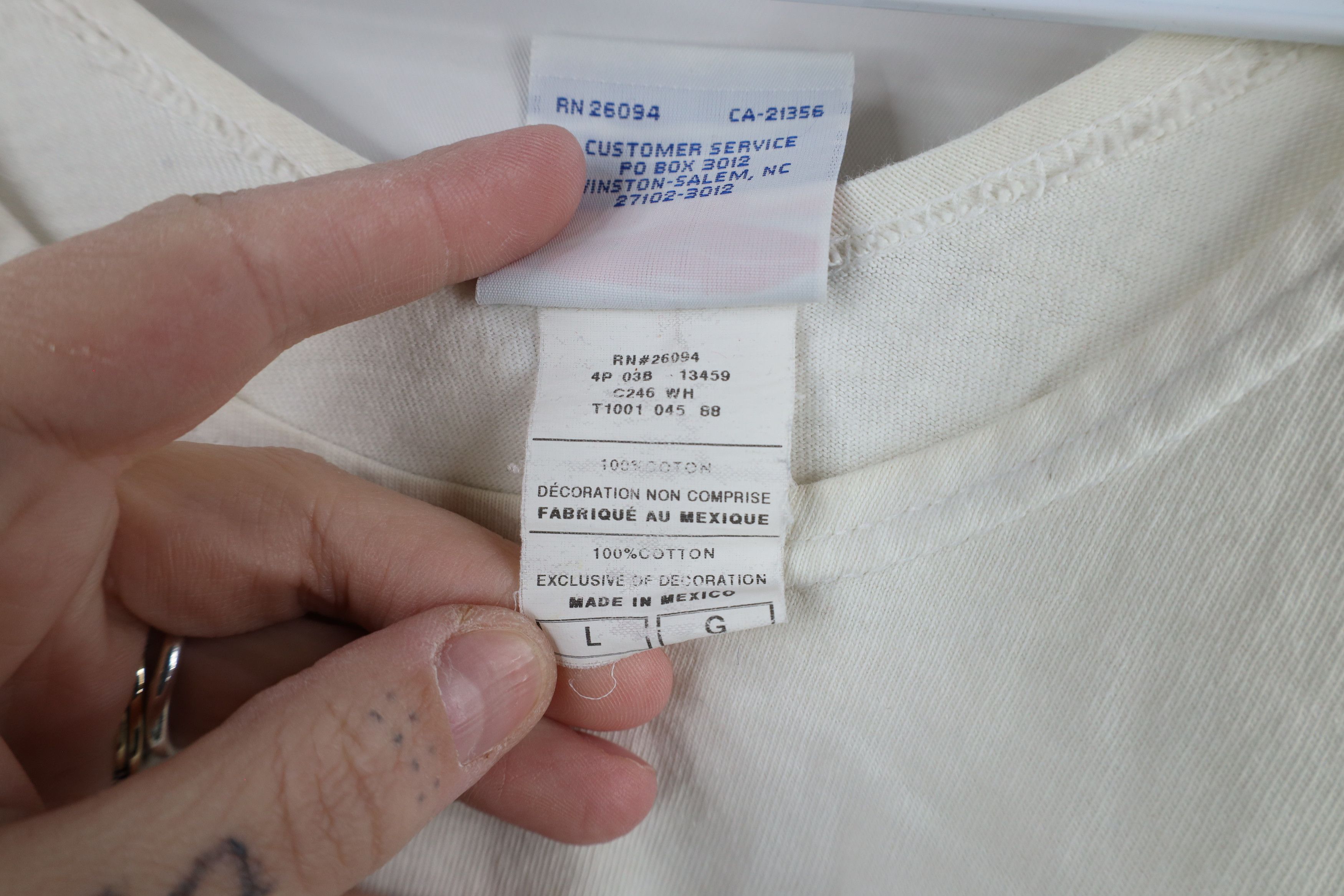 Champion × Vintage Vintage 90s Champion Spell Out Tank Top T-Shirt White Cotton Size US L / EU 52-54 / 3 - 10 Thumbnail