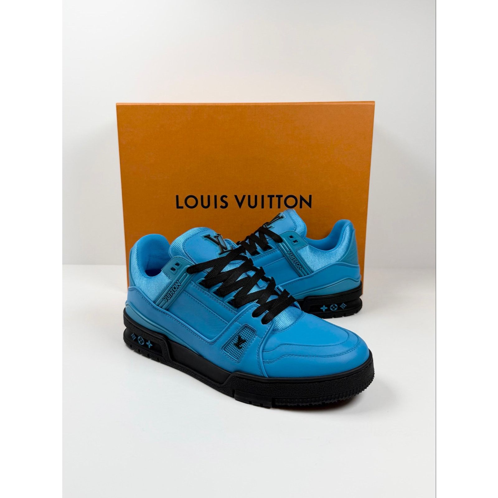 Louis Vuitton Size 7LV/8US - Louis Vuitton Leather Blue Sneakers NEW Size US 8 / EU 41 - 2 Thumbnail