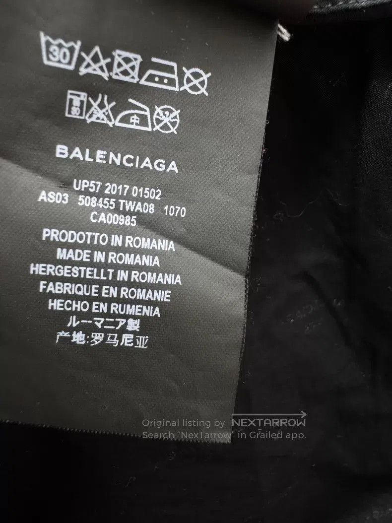 Balenciaga Balenciaga Size 37 All-Over Printed Shirt Size US M / EU 48-50 / 2 - 6 Thumbnail