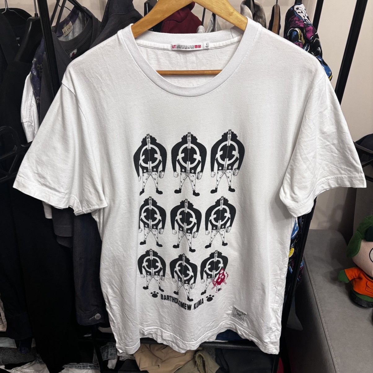 Vintage Rare Vintage One Piece x Uniqlo Japan Anime T-Shirt Size US L / EU 52-54 / 3 - 1 Thumbnail