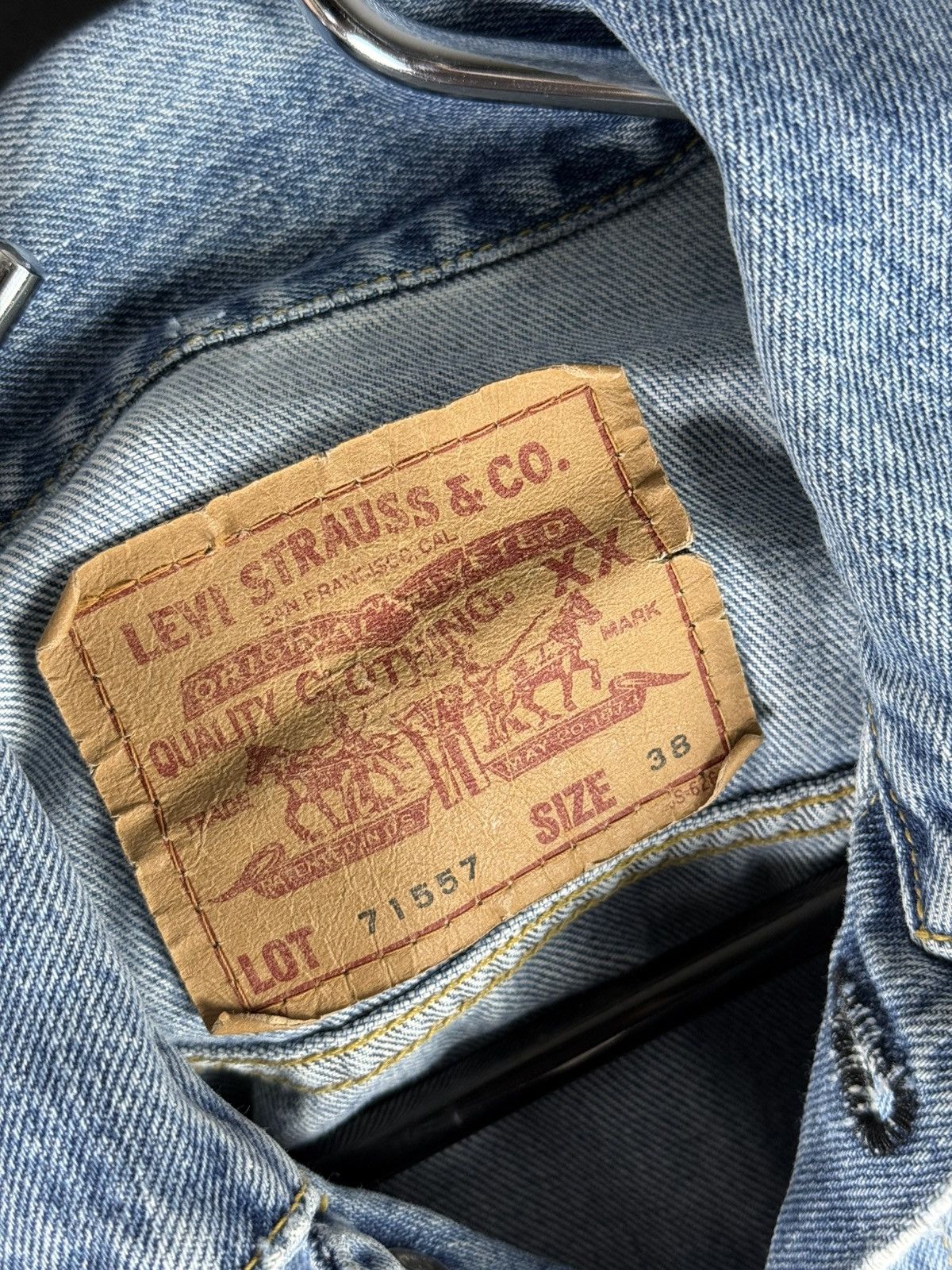 Levi's Vintage Clothing Rare Levi’s Japan 77557-0208 Big E Vintage Denim Jacket Size US XS / EU 42 / 0 - 9 Thumbnail