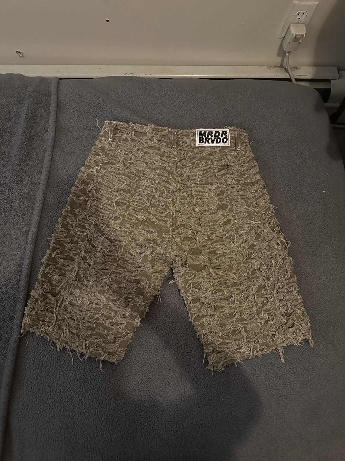 Who Decides War NWT Who Decides War Tan Husk Shorts Size US 30 / EU 46 - 2 Thumbnail