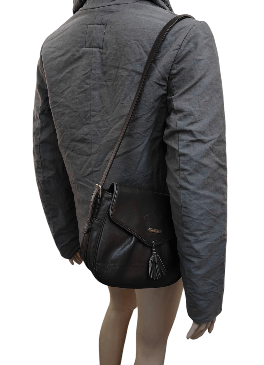 Leather 80s Vintage Pierre Cardin Leather Sling Bag Size ONE SIZE - 8 Thumbnail
