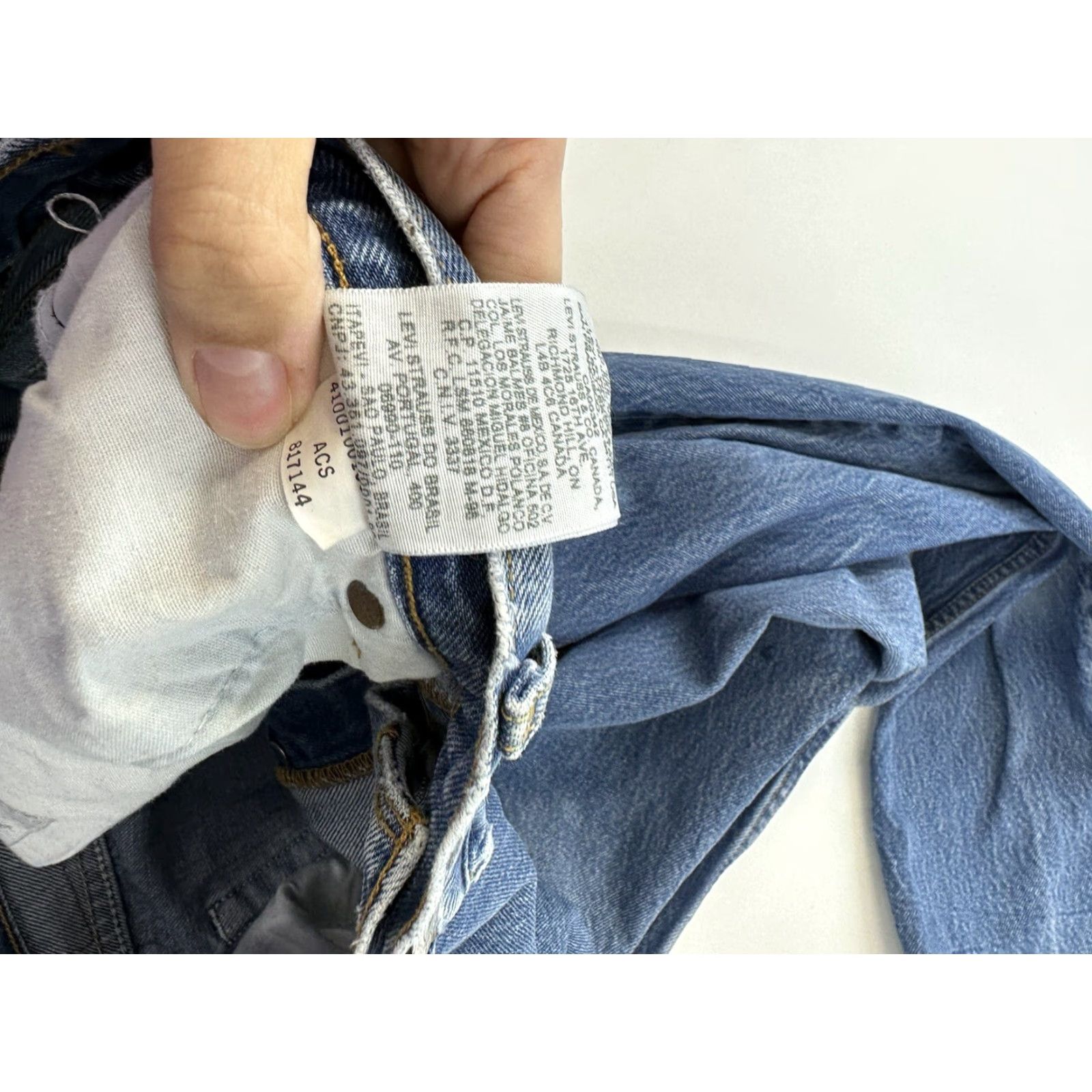 Levi's VINTAGE Levi’s 501 Jeans Mens 34x30 Blue Tagged 36x34 Not Redline Straight Cotton Jeans Mens Blue 501 Style 34 Size US 30 / EU 46 - 6 Thumbnail
