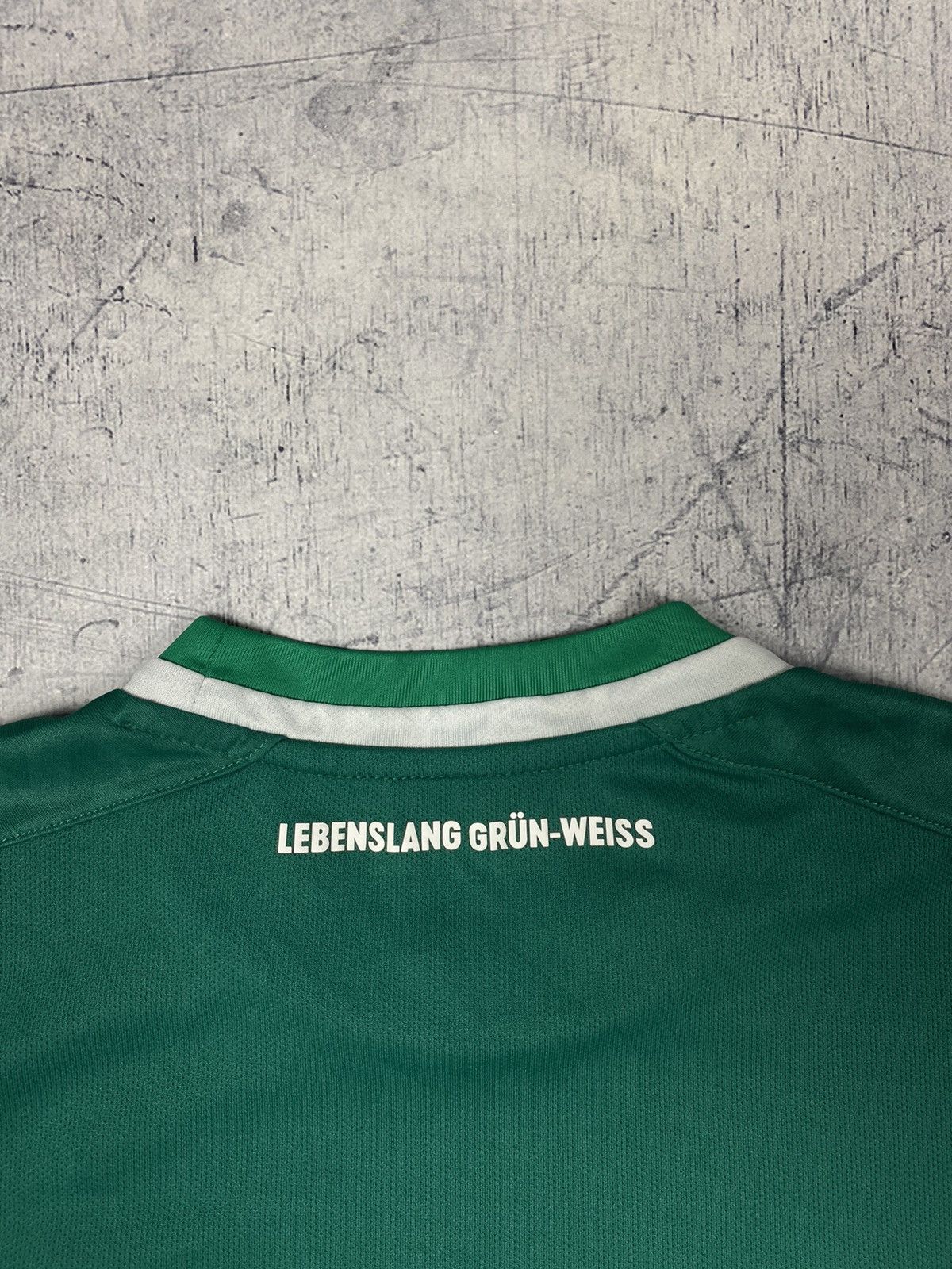 Umbro × Vintage UMBRO FC WERDER BREMEN 2019/2020 SOCCER JERSEY Size US S / EU 44-46 / 1 - 11 Thumbnail