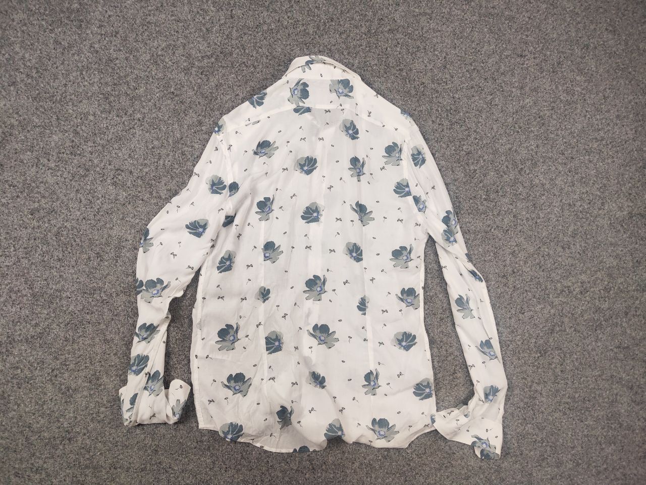 Reiss Reiss white viscose casual Button Shirt blue flower logo Size US L / EU 52-54 / 3 - 9 Thumbnail