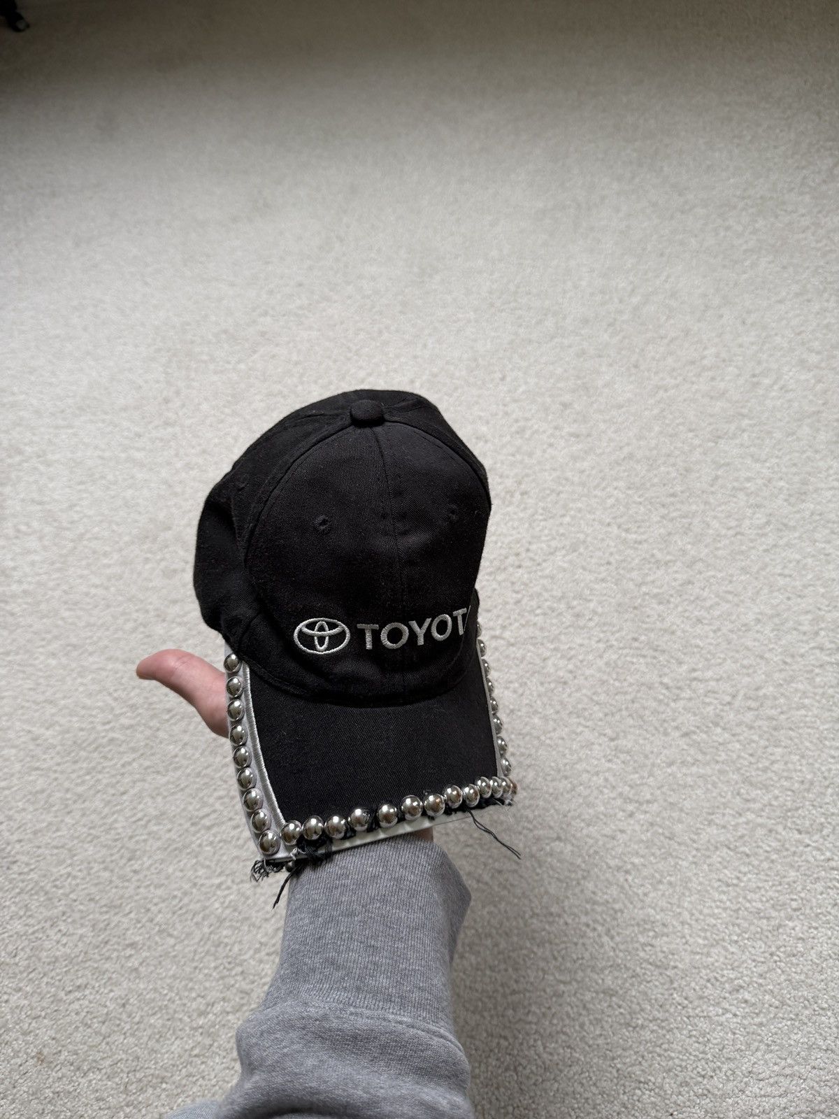 Joshua Jamal TOYOTA CRUST CAP Size ONE SIZE - 3 Thumbnail