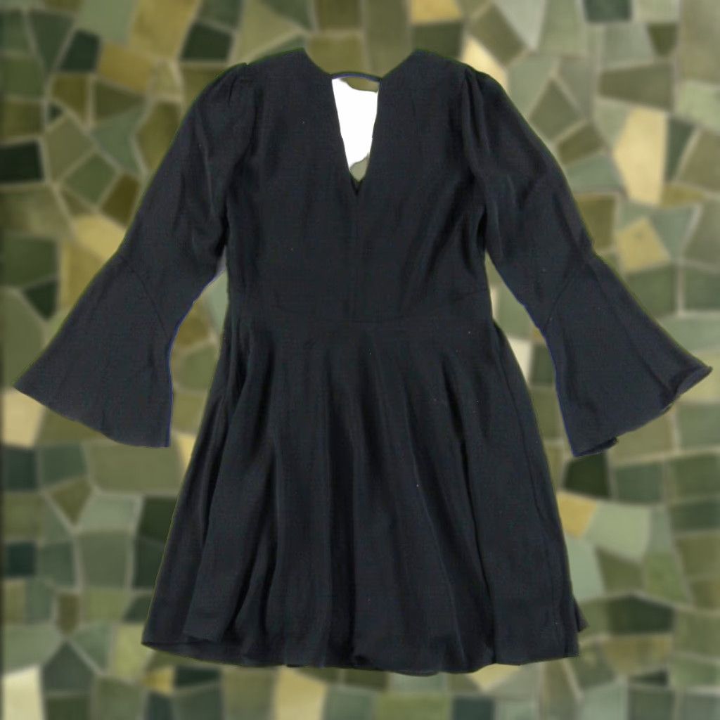 Sam Edelman NWT Sam Edelman Classic Black V-Neck Long Flare Sleeve Sheath Dress Size 0 Size XS / US 0-2 / IT 36-38 - 1 Thumbnail