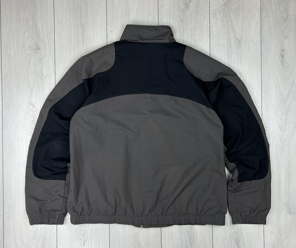 Vintage Nike Vintage Track Jacket size L Size US L / EU 52-54 / 3 - 7 Thumbnail