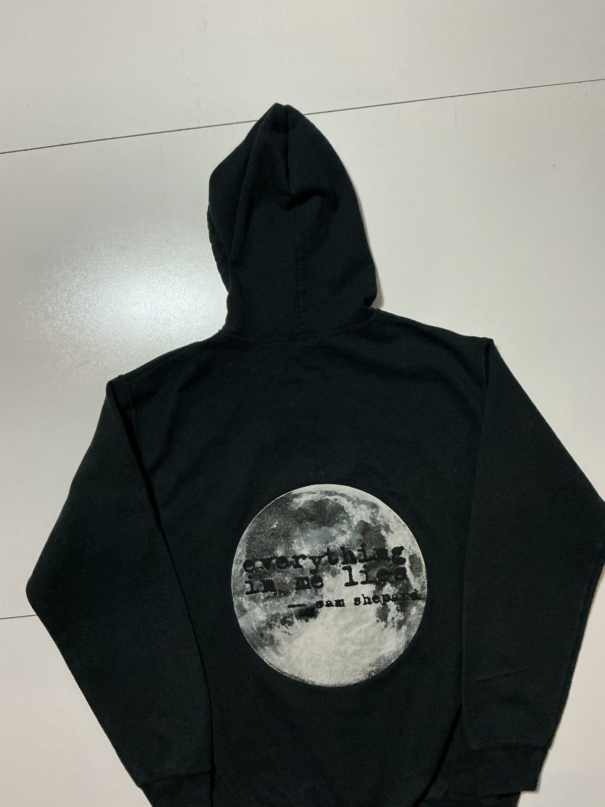 Gildan Sam Shepard A Lie Of The Mind Everything In Me Lies Hoodie Size US S / EU 44-46 / 1 - 4 Thumbnail