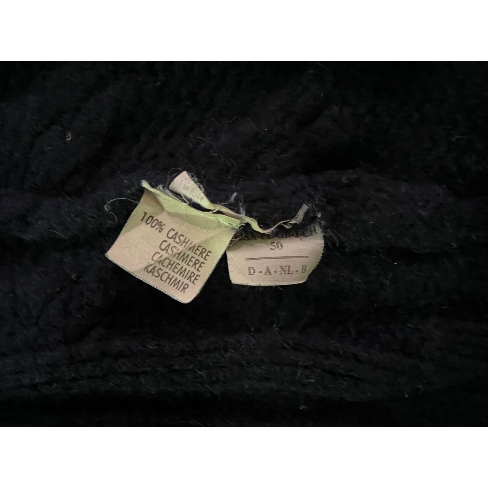 Brunello Cucinelli $3850 Brunello Cucinelli 100% Cashmere Chunky Navy Blue IT50 Size US M / EU 48-50 / 2 - 5 Thumbnail