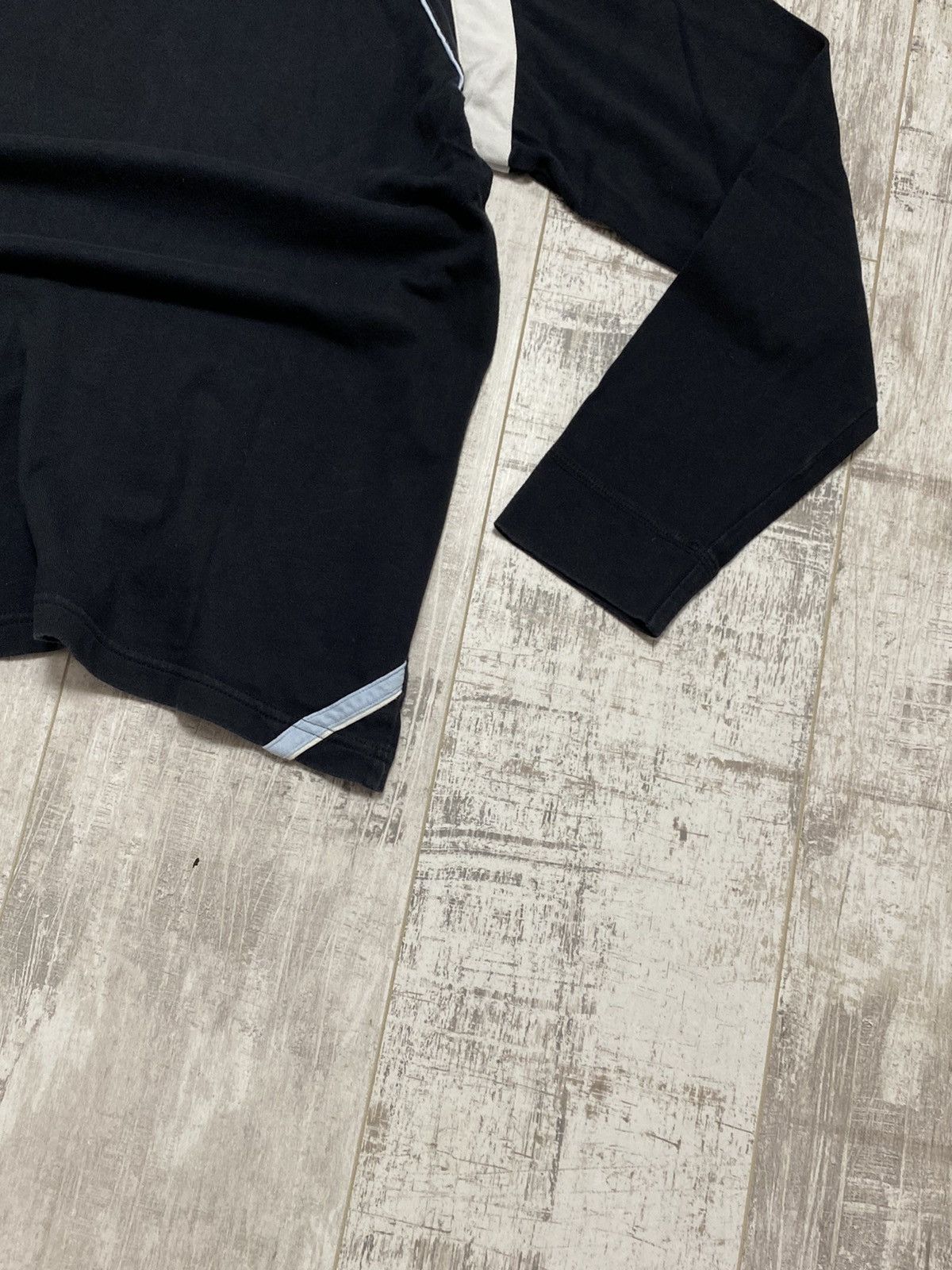 Nike × Vintage 🔥VINTAGE Y2K NIKE LONG SLEEVE T-SHIRT MINI SWOOSH LOGO Size US M / EU 48-50 / 2 - 7 Thumbnail