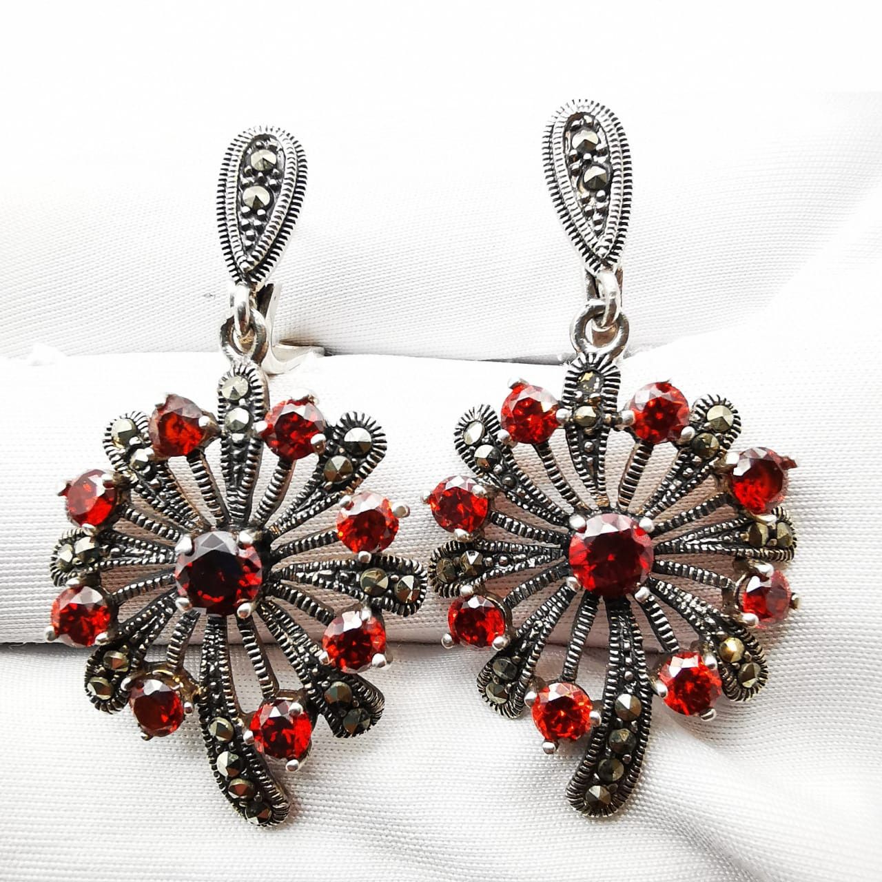 Sterling Silver Exclusive Vintage 925 Sterling Silver Earrings ,Ruby, Size ONE SIZE - 2 Thumbnail