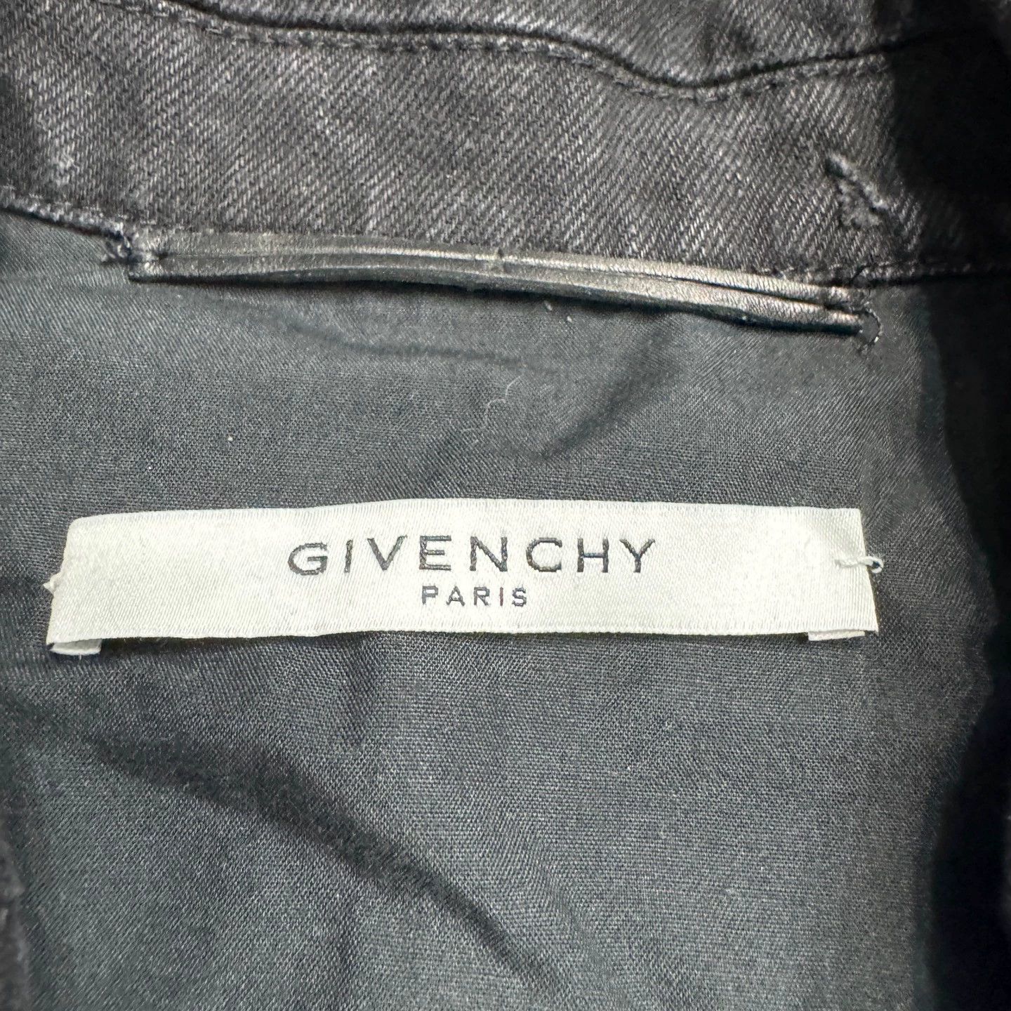 Givenchy Givenchy Distressed Denim Jacket M Size US M / EU 48-50 / 2 - 2 Thumbnail