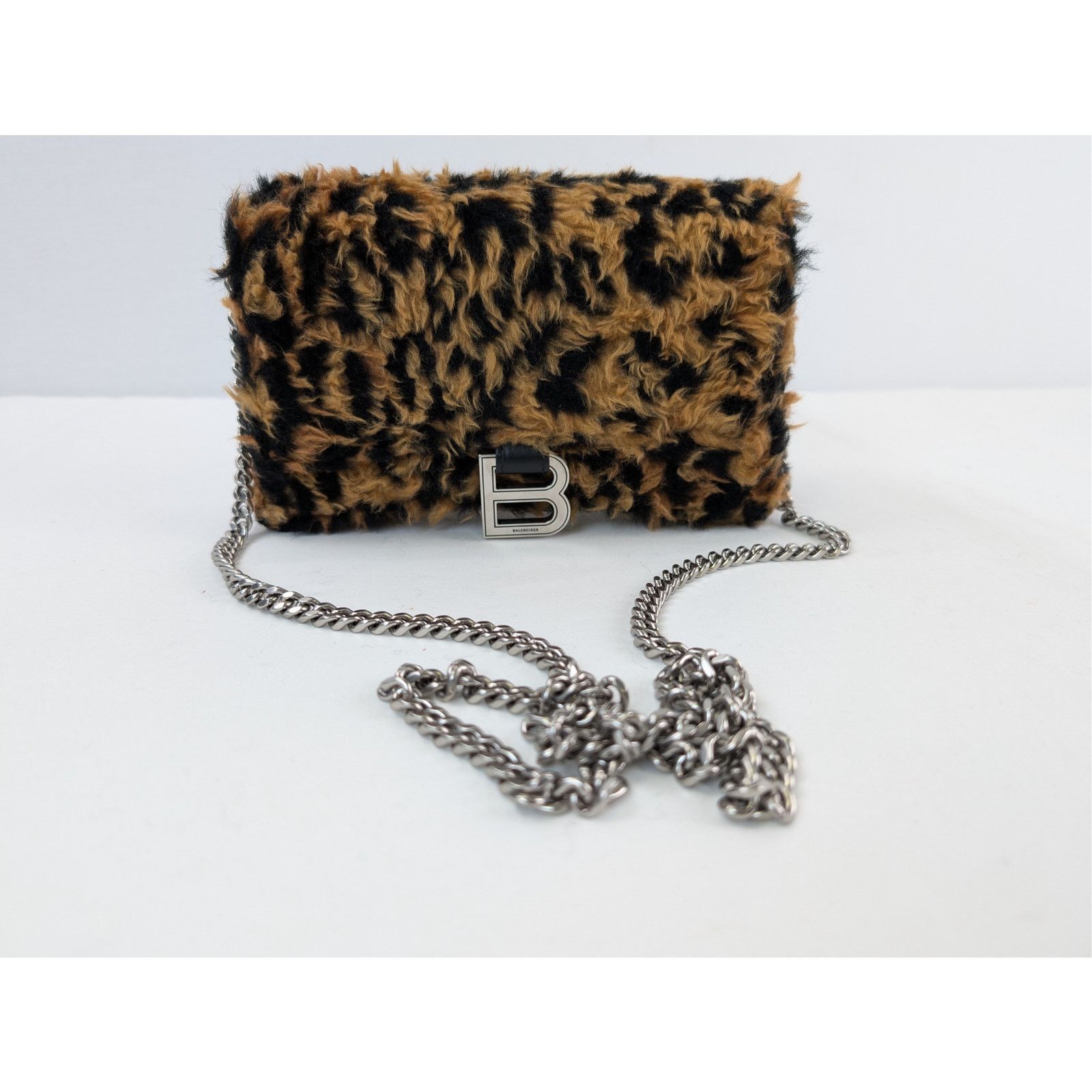 Balenciaga o1rshd1 Size: OS / Furry Leopard Wallet on Chain in Black Size ONE SIZE - 4 Thumbnail