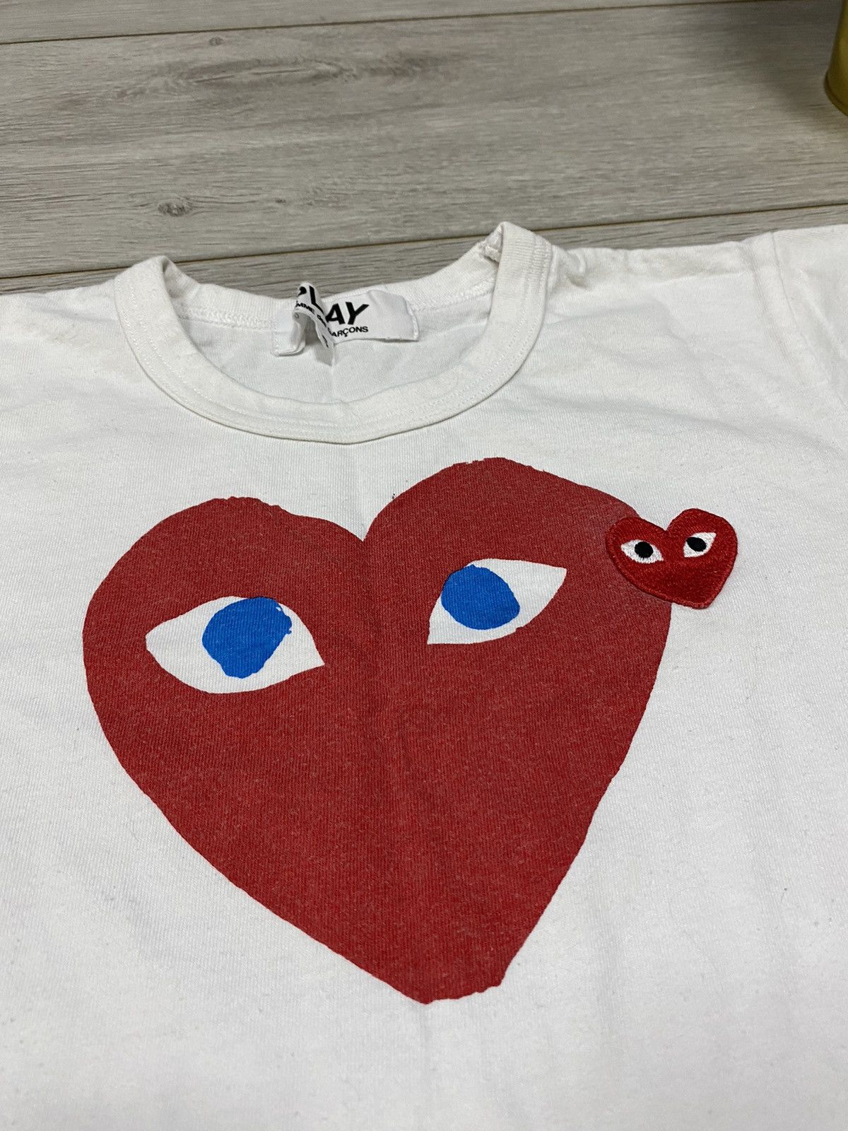 Comme des Garcons PLAY PLAY Comme des garçons vintage big heart Japanese t-shirt Size S / US 4 / IT 40 - 3 Thumbnail